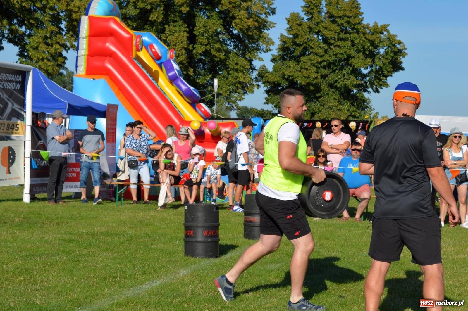 Zdjęcie w galerii na portalu naszraciborz.pl: W farmerach siła, czyli BamberParty 2023 w Grzegorzowicach [FOTO i WIDEO] wiadomości z regionu
