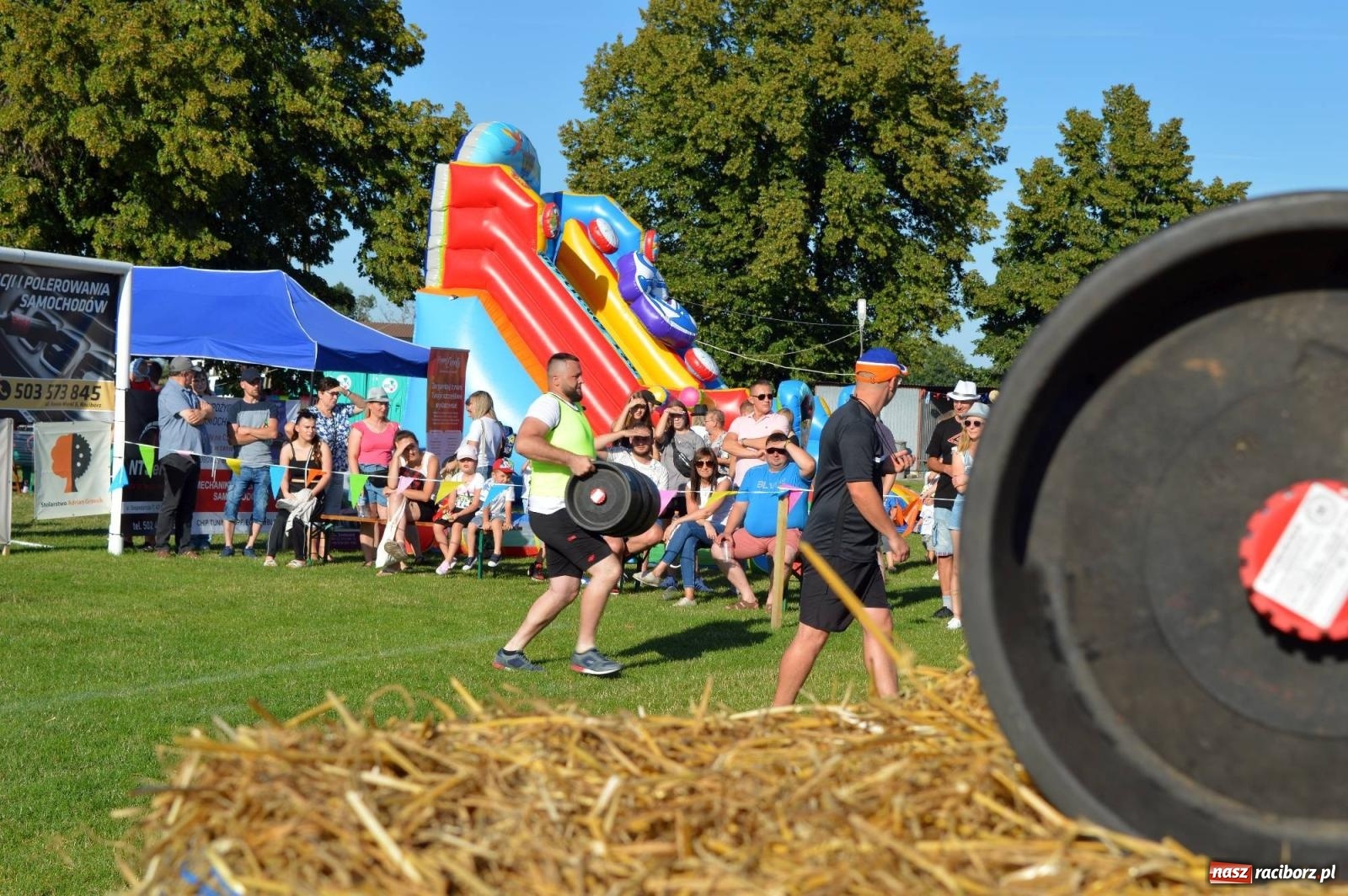 Zdjęcie w galerii na portalu naszraciborz.pl: W farmerach siła, czyli BamberParty 2023 w Grzegorzowicach [FOTO i WIDEO] wiadomości z regionu