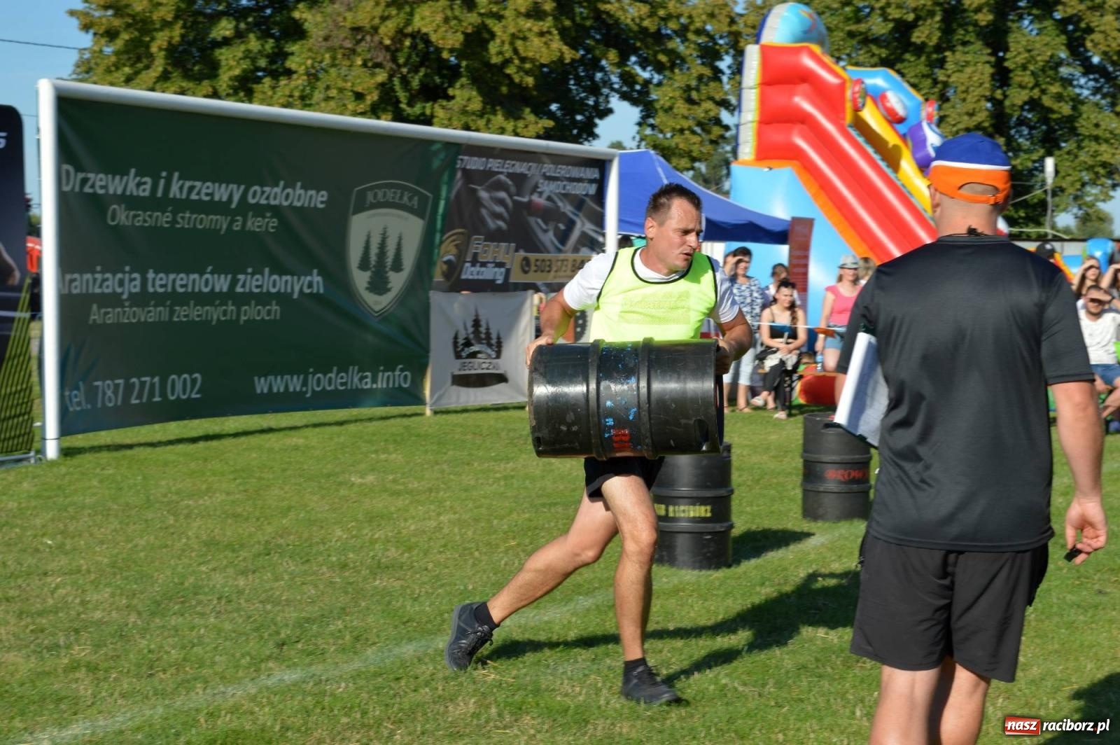 Zdjęcie w galerii na portalu naszraciborz.pl: W farmerach siła, czyli BamberParty 2023 w Grzegorzowicach [FOTO i WIDEO] wiadomości z regionu