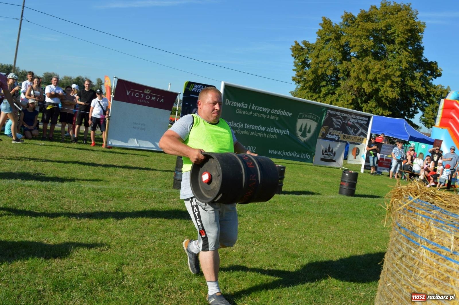 Zdjęcie w galerii na portalu naszraciborz.pl: W farmerach siła, czyli BamberParty 2023 w Grzegorzowicach [FOTO i WIDEO] wiadomości z regionu