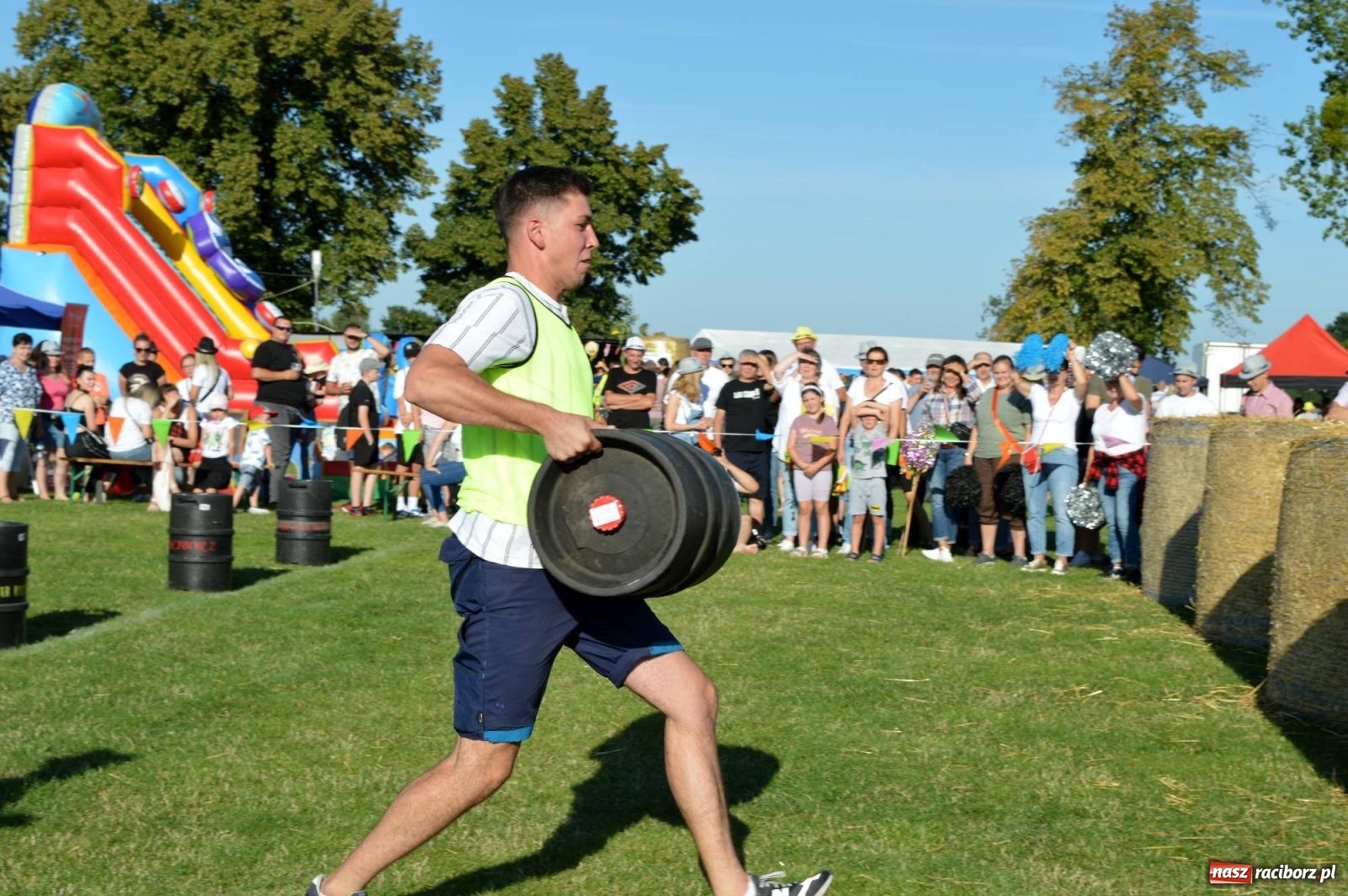 Zdjęcie w galerii na portalu naszraciborz.pl: W farmerach siła, czyli BamberParty 2023 w Grzegorzowicach [FOTO i WIDEO] wiadomości z regionu