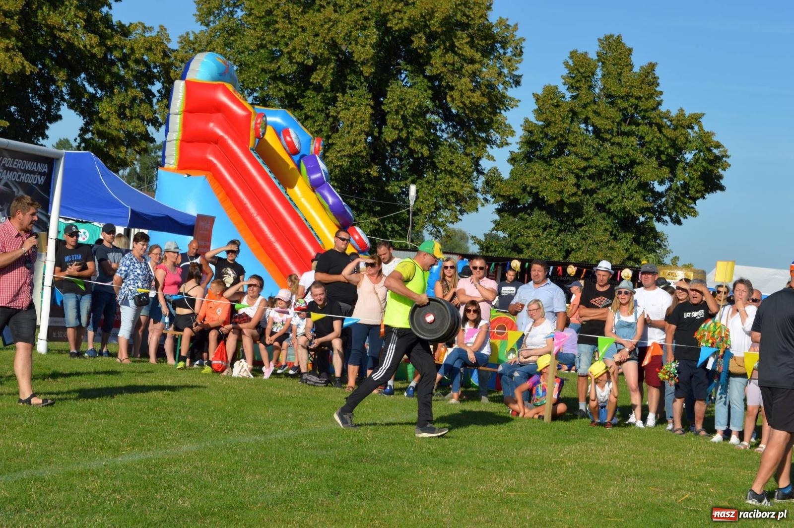 Zdjęcie w galerii na portalu naszraciborz.pl: W farmerach siła, czyli BamberParty 2023 w Grzegorzowicach [FOTO i WIDEO] wiadomości z regionu