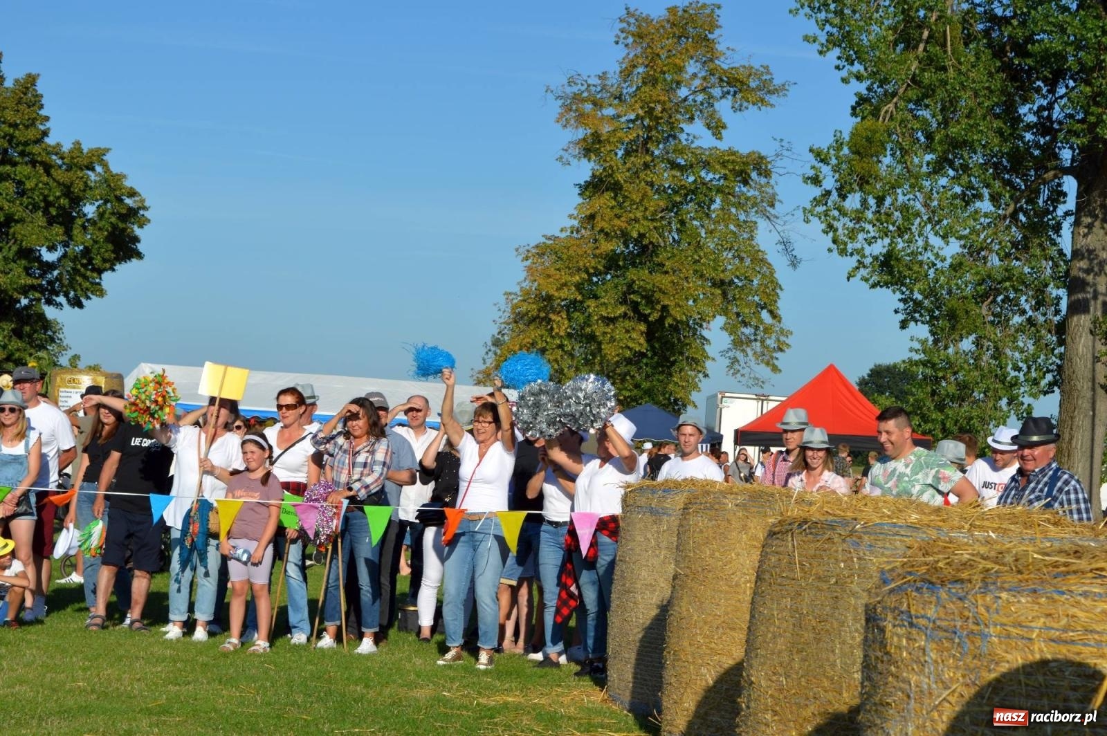 Zdjęcie w galerii na portalu naszraciborz.pl: W farmerach siła, czyli BamberParty 2023 w Grzegorzowicach [FOTO i WIDEO] wiadomości z regionu