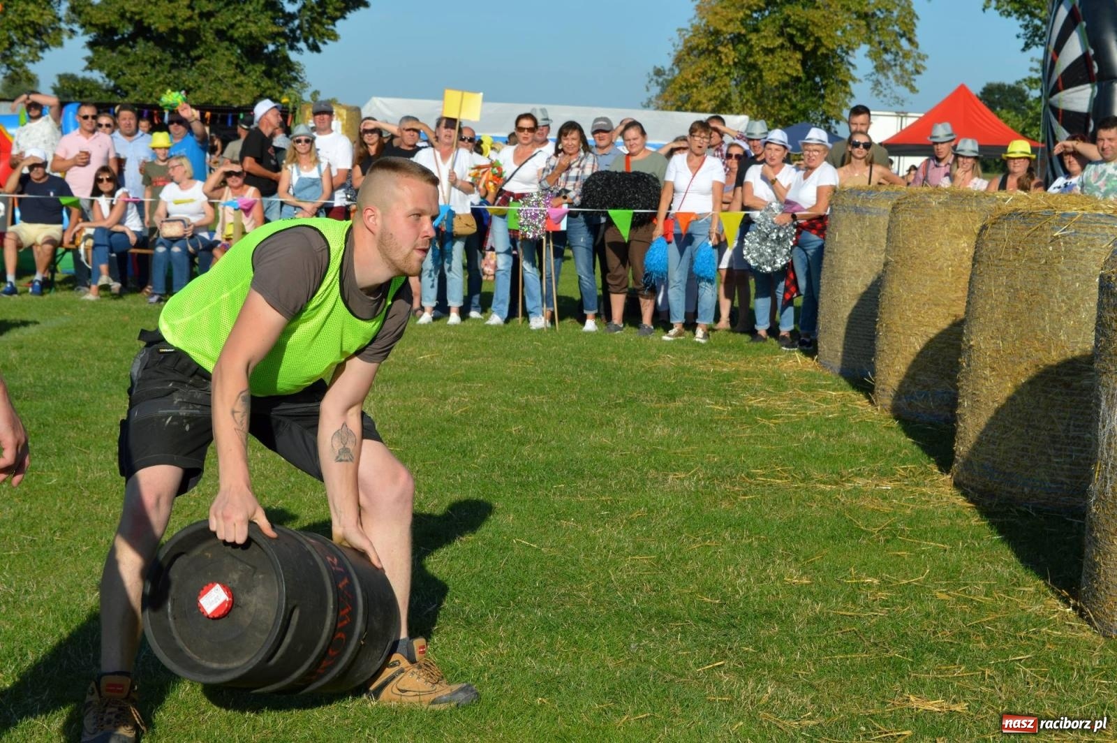 Zdjęcie w galerii na portalu naszraciborz.pl: W farmerach siła, czyli BamberParty 2023 w Grzegorzowicach [FOTO i WIDEO] wiadomości z regionu