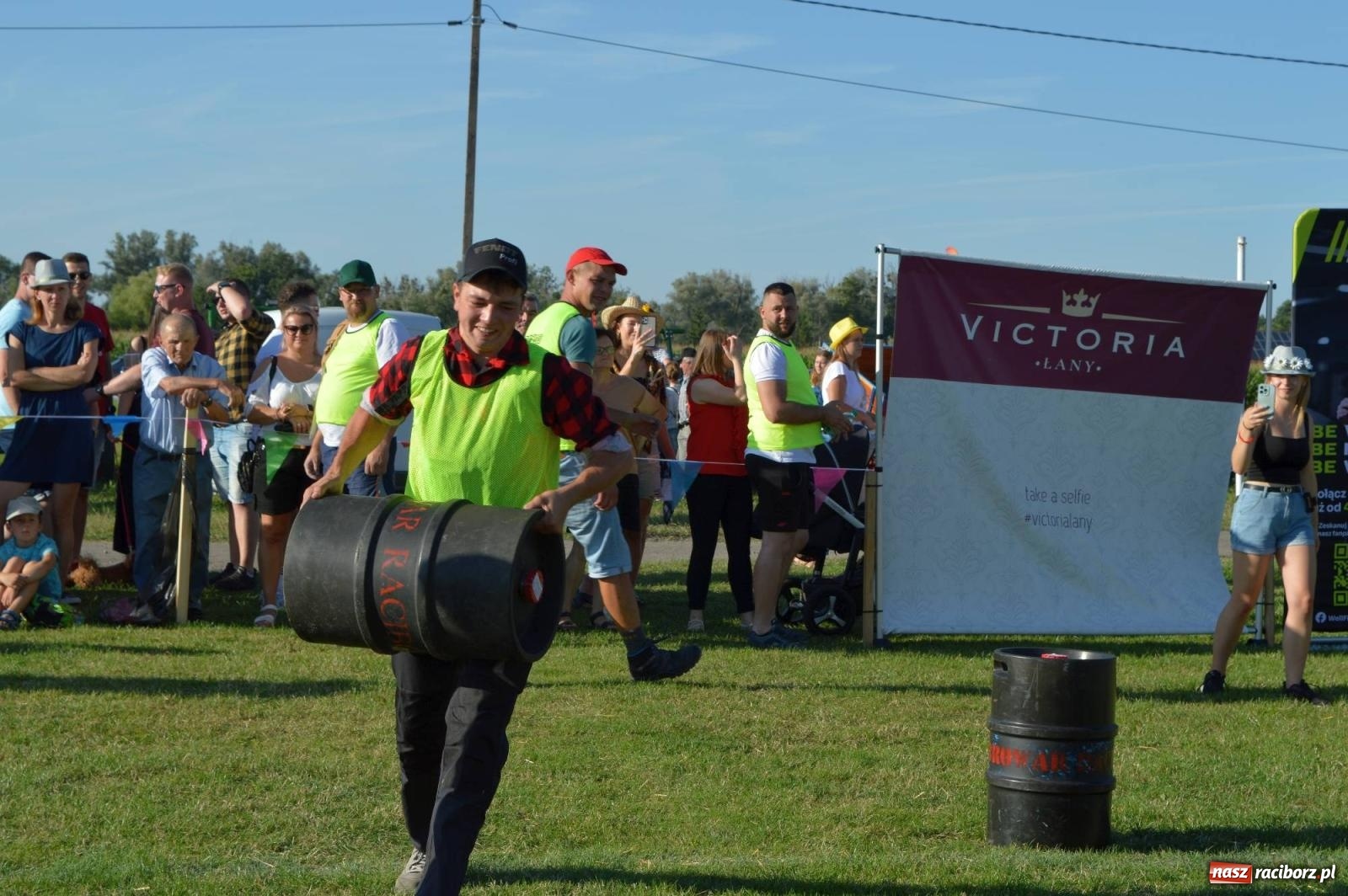 Zdjęcie w galerii na portalu naszraciborz.pl: W farmerach siła, czyli BamberParty 2023 w Grzegorzowicach [FOTO i WIDEO] wiadomości z regionu