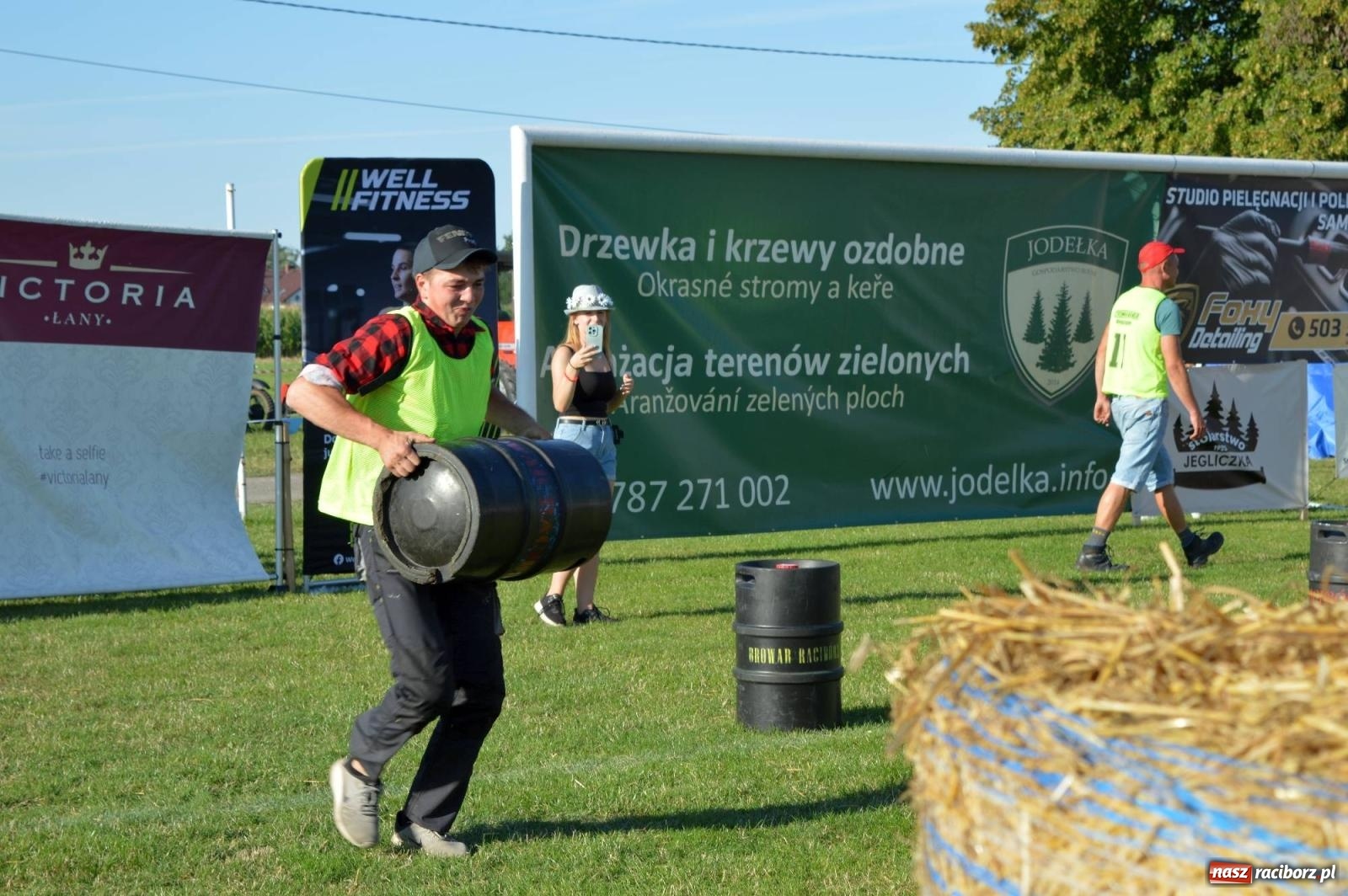 Zdjęcie w galerii na portalu naszraciborz.pl: W farmerach siła, czyli BamberParty 2023 w Grzegorzowicach [FOTO i WIDEO] wiadomości z regionu