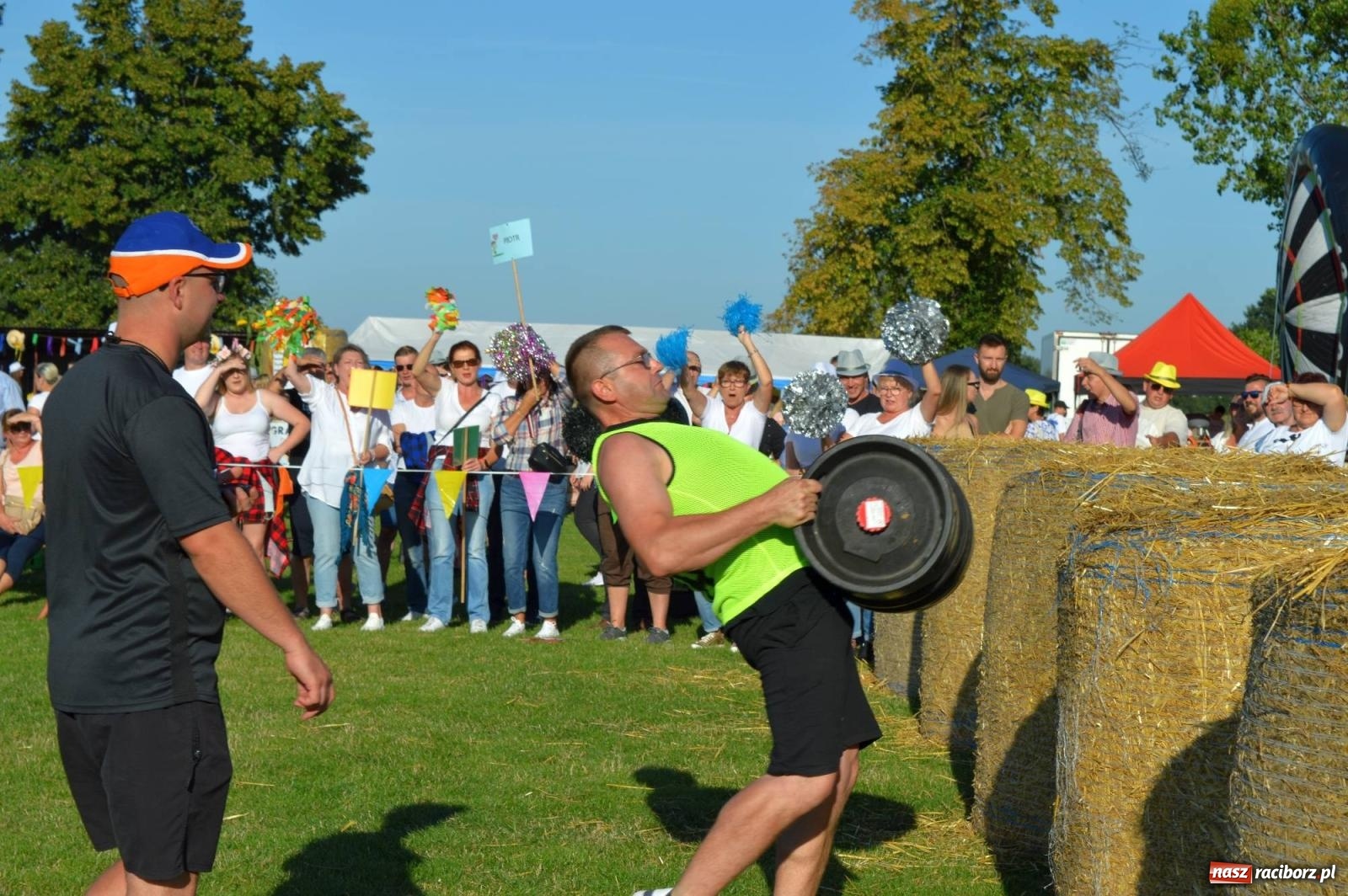 Zdjęcie w galerii na portalu naszraciborz.pl: W farmerach siła, czyli BamberParty 2023 w Grzegorzowicach [FOTO i WIDEO] wiadomości z regionu