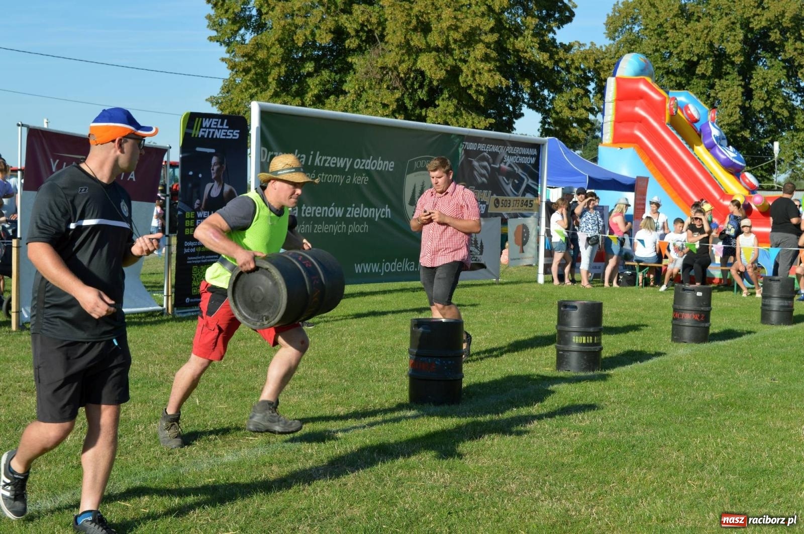 Zdjęcie w galerii na portalu naszraciborz.pl: W farmerach siła, czyli BamberParty 2023 w Grzegorzowicach [FOTO i WIDEO] wiadomości z regionu