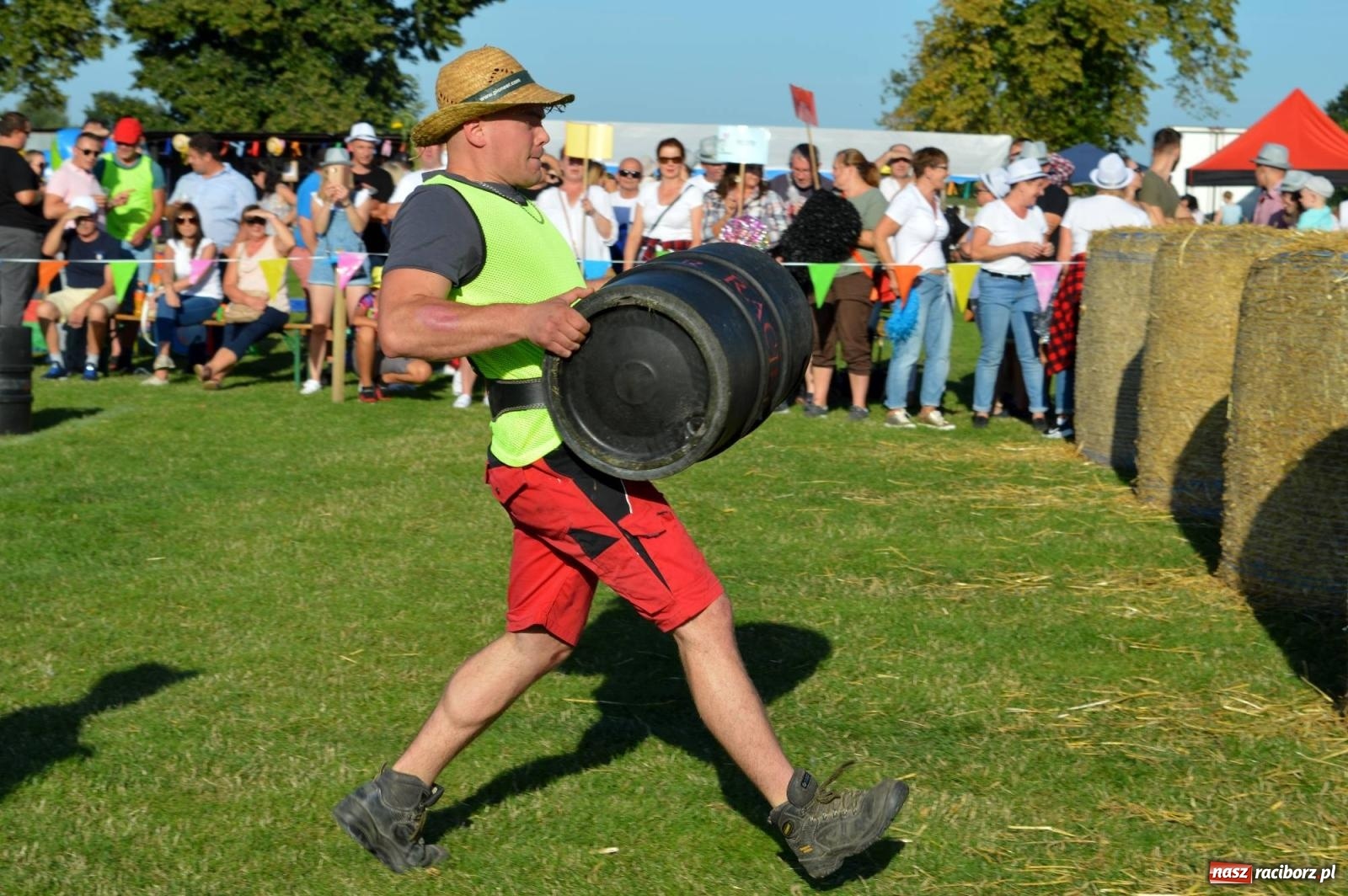 Zdjęcie w galerii na portalu naszraciborz.pl: W farmerach siła, czyli BamberParty 2023 w Grzegorzowicach [FOTO i WIDEO] wiadomości z regionu