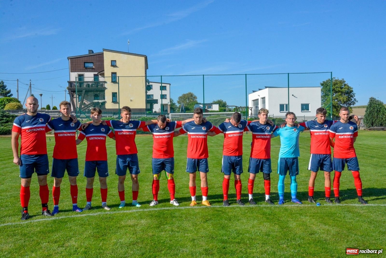 Zdjęcie w galerii na portalu naszraciborz.pl: Pietraszyn pokonał Krzanowice w debiucie w A klasie [FOTO] wiadomości z regionu