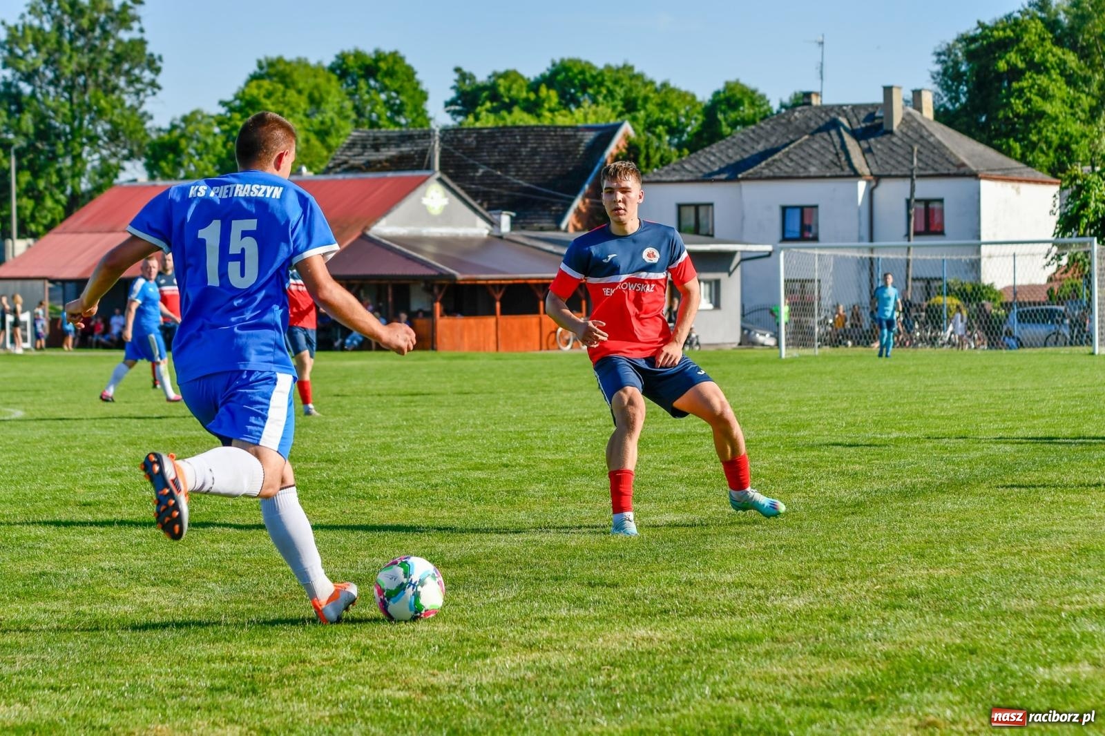 Zdjęcie w galerii na portalu naszraciborz.pl: Pietraszyn pokonał Krzanowice w debiucie w A klasie [FOTO] wiadomości z regionu