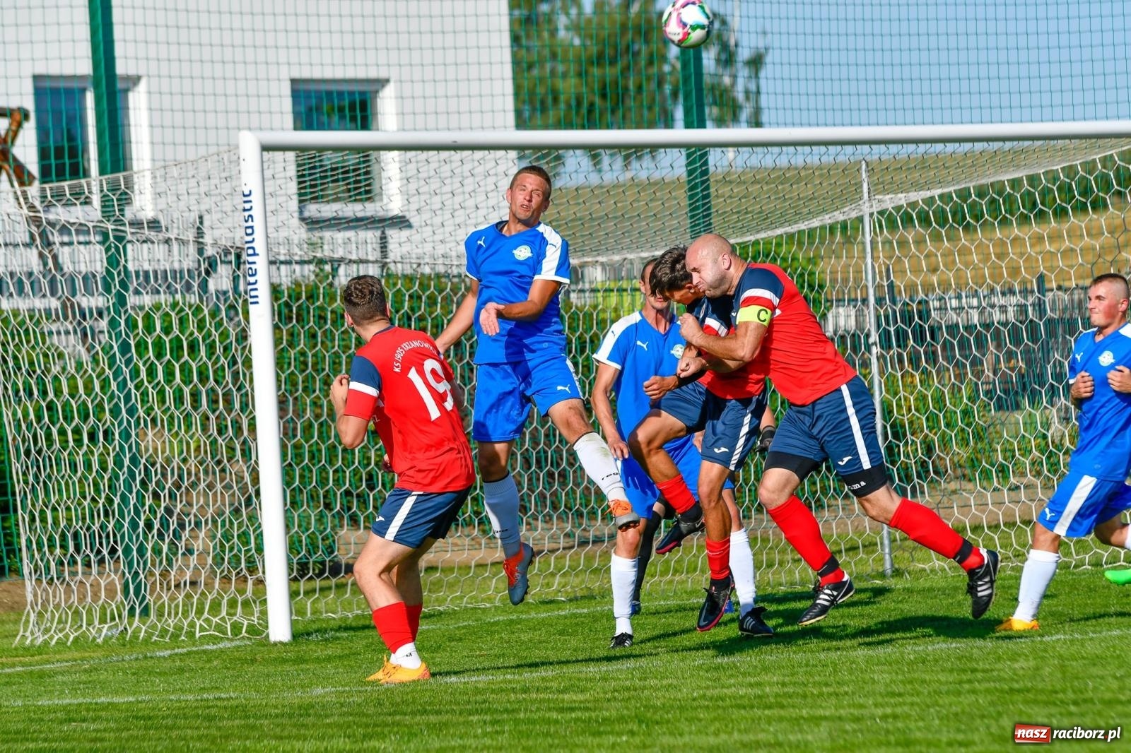 Zdjęcie w galerii na portalu naszraciborz.pl: Pietraszyn pokonał Krzanowice w debiucie w A klasie [FOTO] wiadomości z regionu