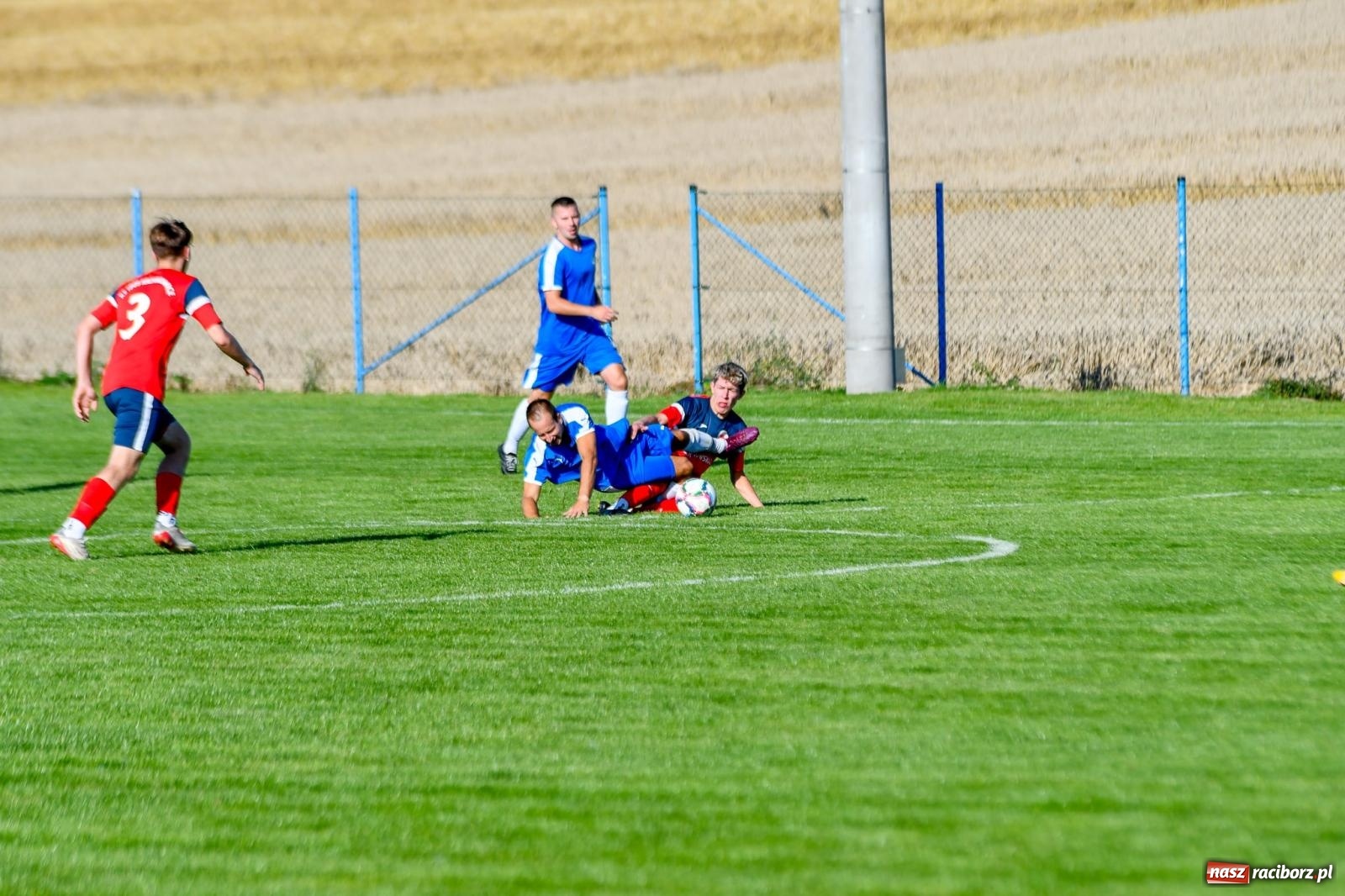 Zdjęcie w galerii na portalu naszraciborz.pl: Pietraszyn pokonał Krzanowice w debiucie w A klasie [FOTO] wiadomości z regionu