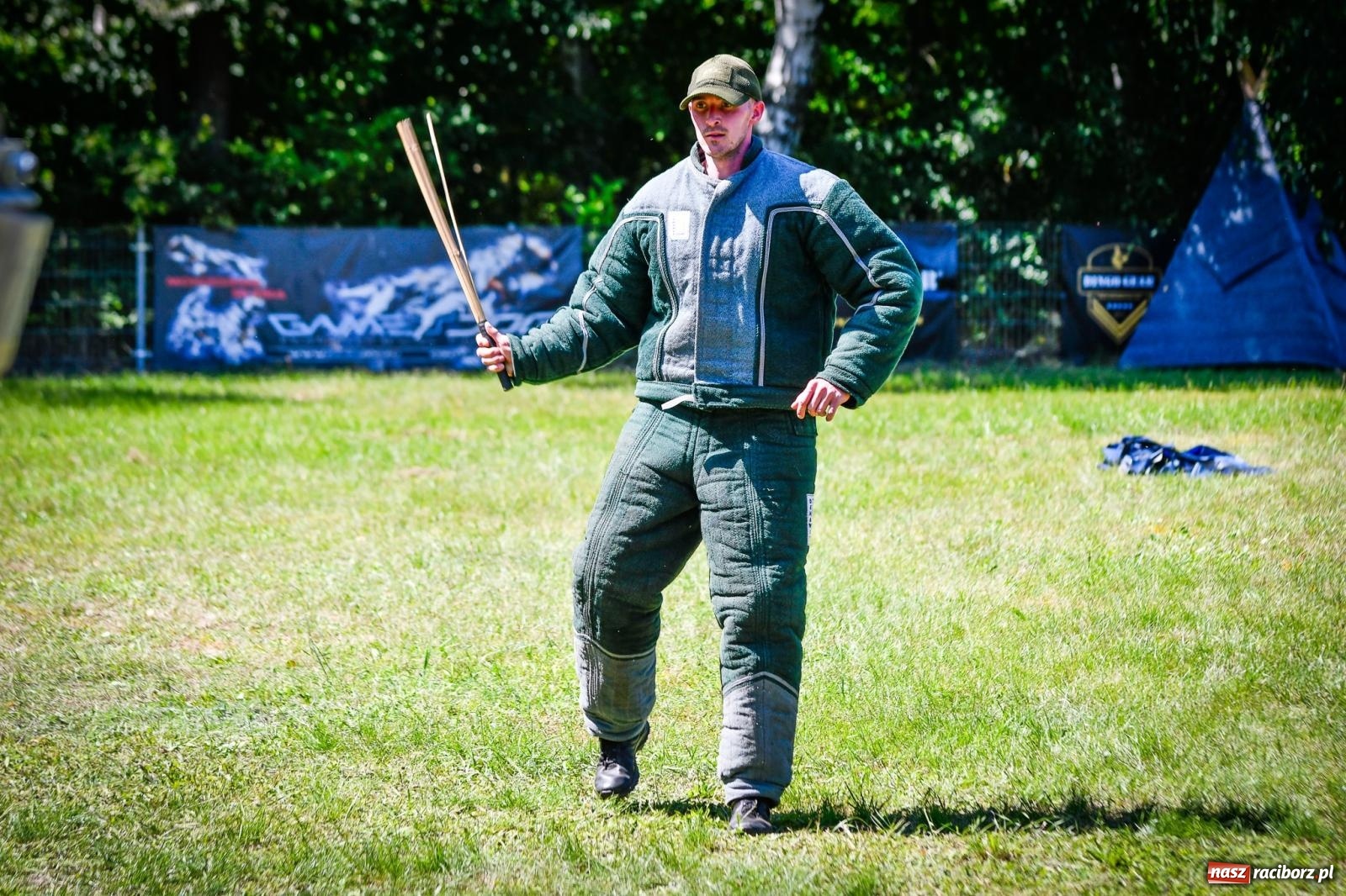 Zdjęcie w galerii na portalu naszraciborz.pl: Piknik Militarny K9. Hodowcy psów zjechali do Babic wiadomości z regionu