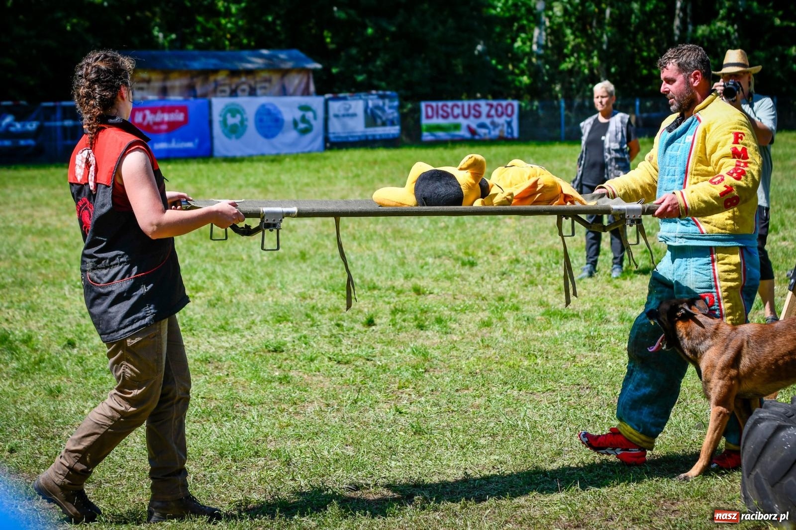 Zdjęcie w galerii na portalu naszraciborz.pl: Piknik Militarny K9. Hodowcy psów zjechali do Babic wiadomości z regionu