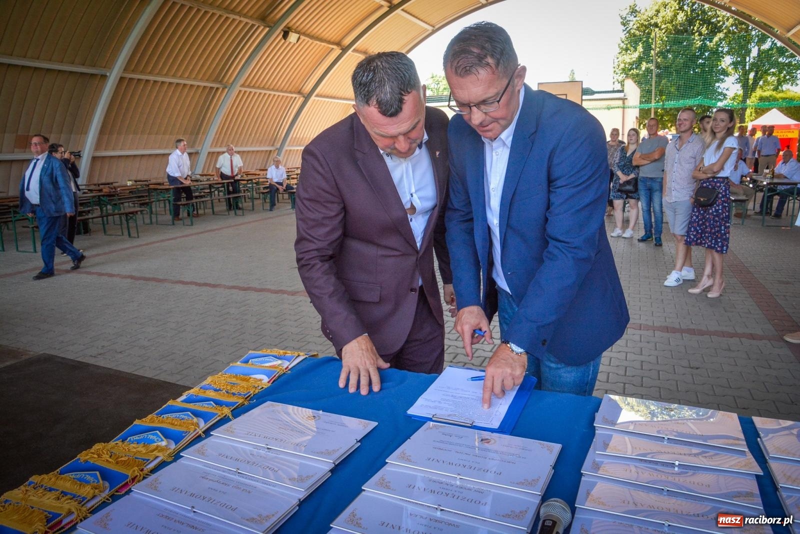 Zdjęcie w galerii na portalu naszraciborz.pl: KS Kolejarz Chałupki świętuje 90-lecie [FOTO i WIDEO] wiadomości z regionu