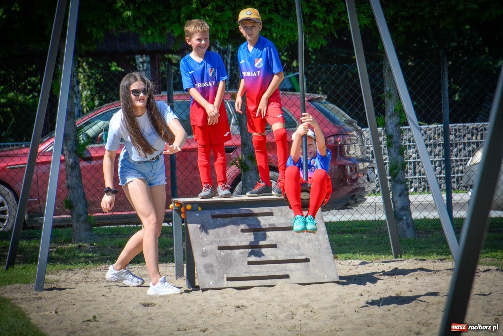 Zdjęcie w galerii na portalu naszraciborz.pl: KS Kolejarz Chałupki świętuje 90-lecie [FOTO i WIDEO] wiadomości z regionu