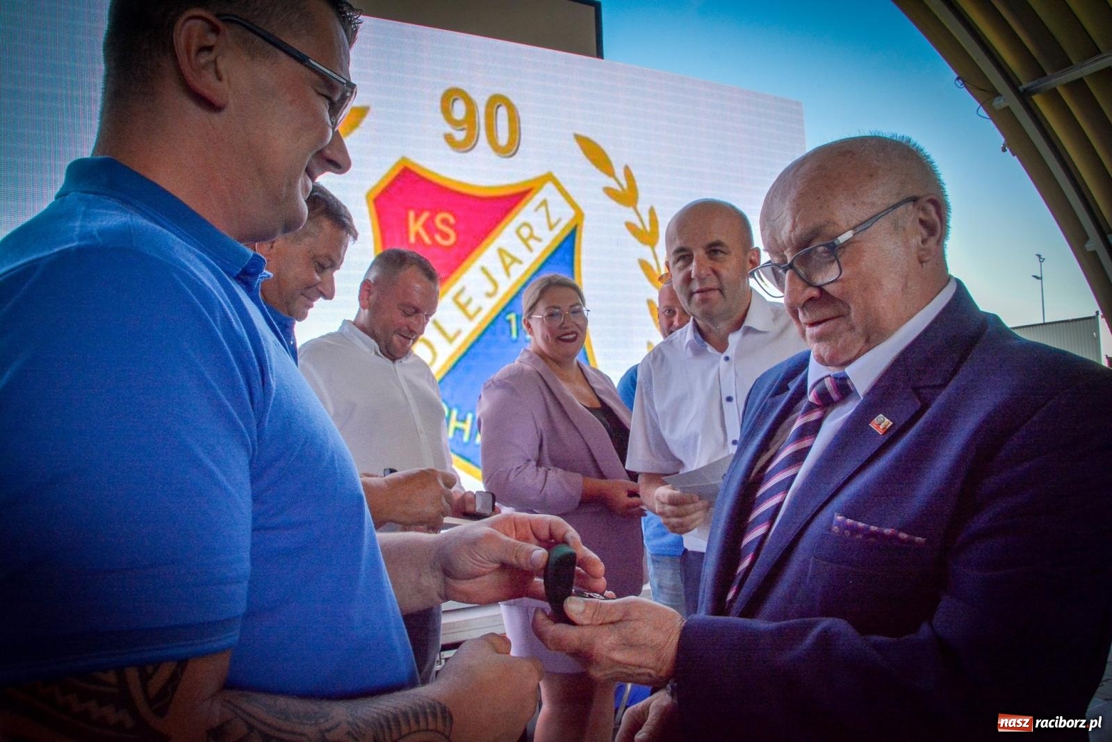 Zdjęcie w galerii na portalu naszraciborz.pl: KS Kolejarz Chałupki świętuje 90-lecie [FOTO i WIDEO] wiadomości z regionu