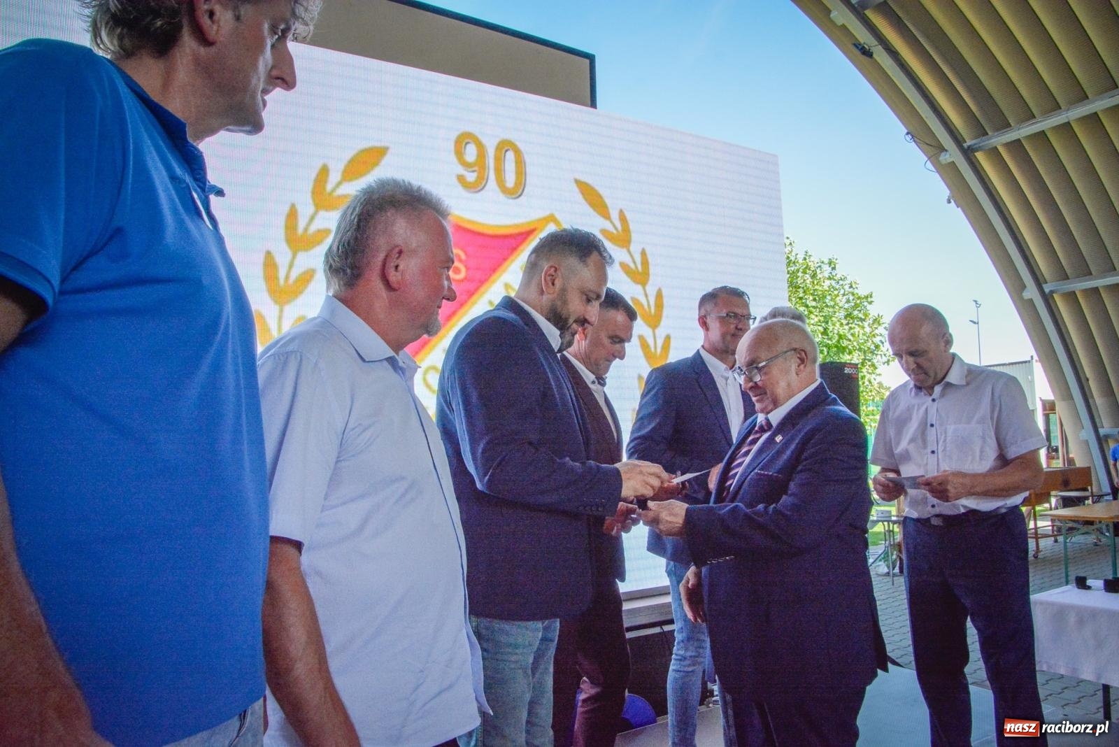 Zdjęcie w galerii na portalu naszraciborz.pl: KS Kolejarz Chałupki świętuje 90-lecie [FOTO i WIDEO] wiadomości z regionu