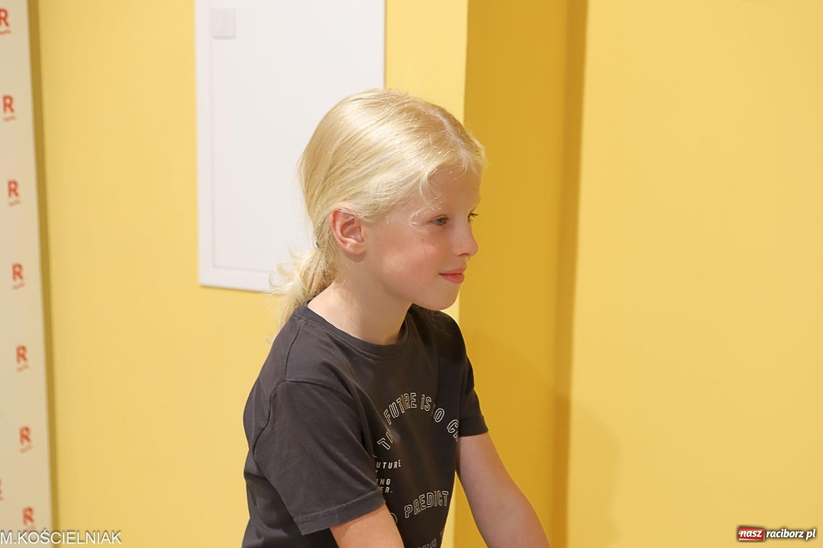 Zdjęcie w galerii na portalu naszraciborz.pl: Noc z barwną zadymą w SOWie wiadomości z regionu