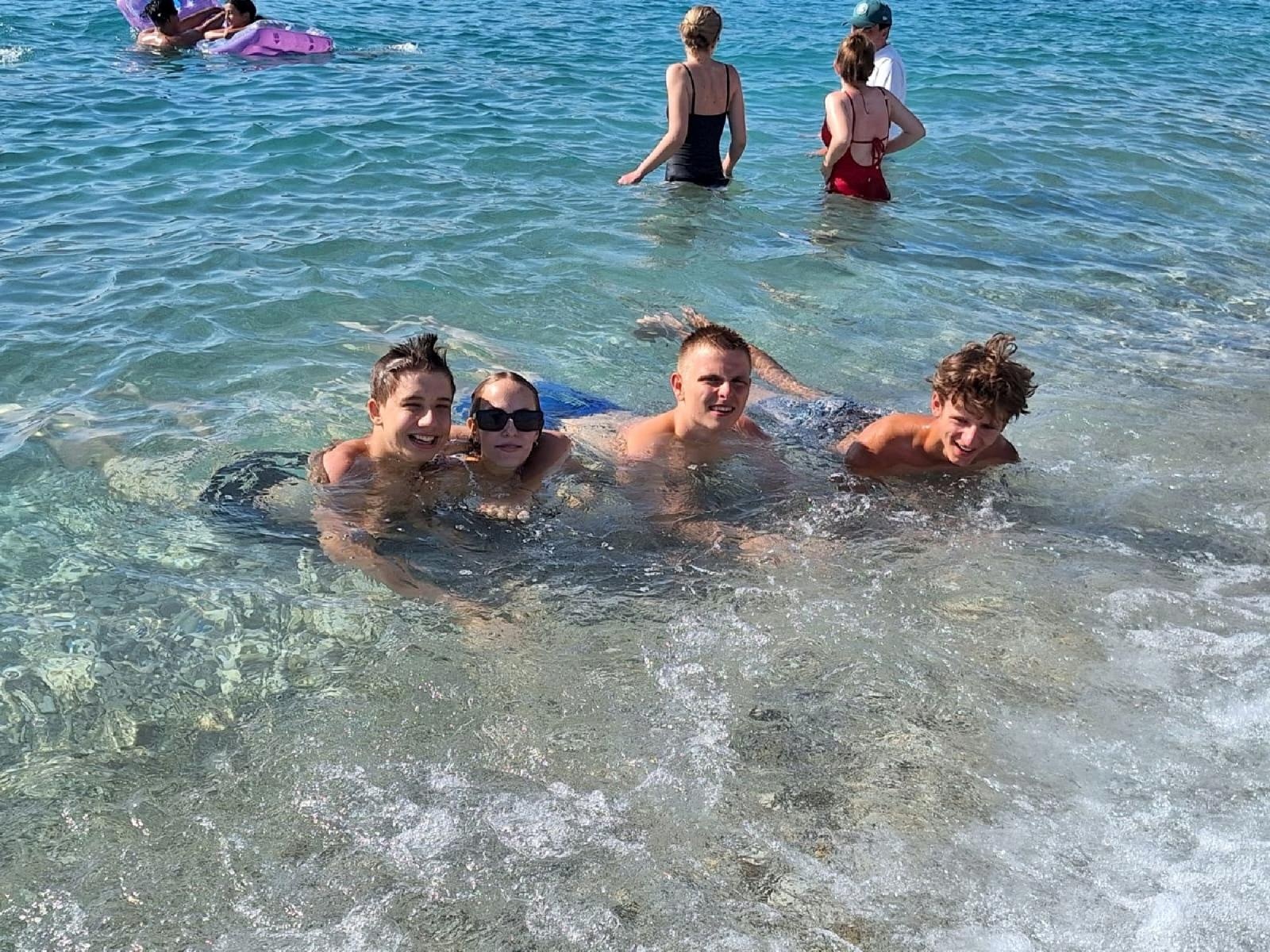 Zdjęcie w galerii na portalu naszraciborz.pl: Raciborzanie tańczyli w Macedonii i Albanii wiadomości z regionu