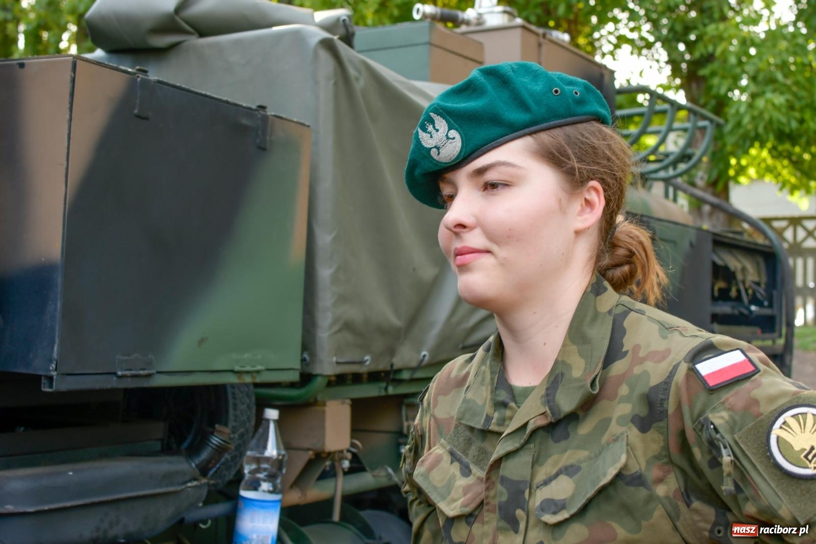 Zdjęcie w galerii na portalu naszraciborz.pl: Chill&Grill z mundurowymi w Raciborzu. Przyszło kilka tysięcy ludzi wiadomości z regionu