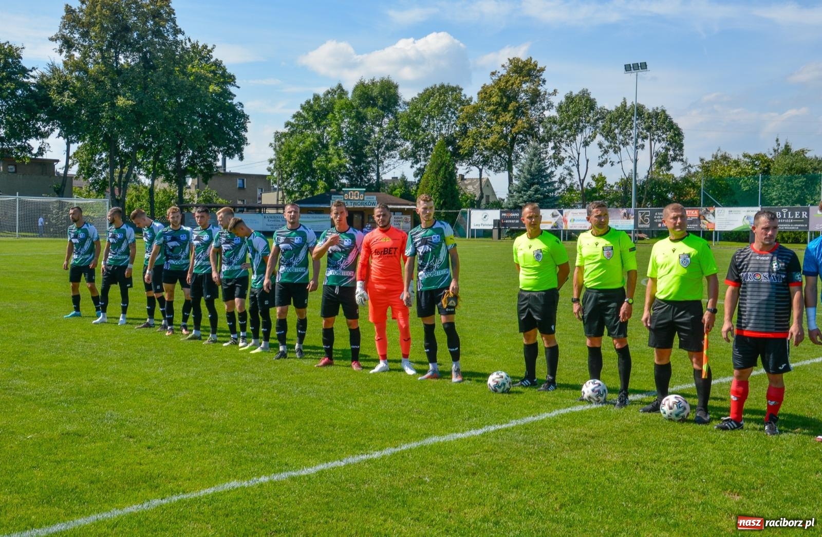 Zdjęcie w galerii na portalu naszraciborz.pl: Górale odprawieni z kwitkiem. Tworków z kompletem punktów na starcie w IV lidze wiadomości z regionu