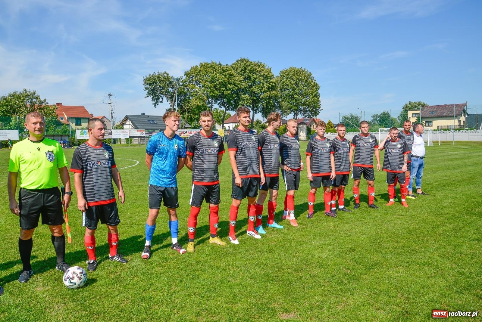 Zdjęcie w galerii na portalu naszraciborz.pl: Górale odprawieni z kwitkiem. Tworków z kompletem punktów na starcie w IV lidze wiadomości z regionu