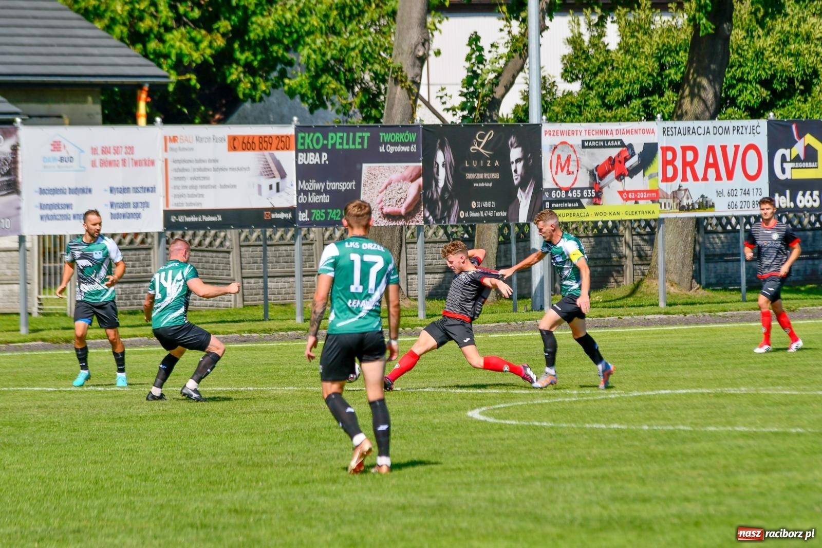 Zdjęcie w galerii na portalu naszraciborz.pl: Górale odprawieni z kwitkiem. Tworków z kompletem punktów na starcie w IV lidze wiadomości z regionu