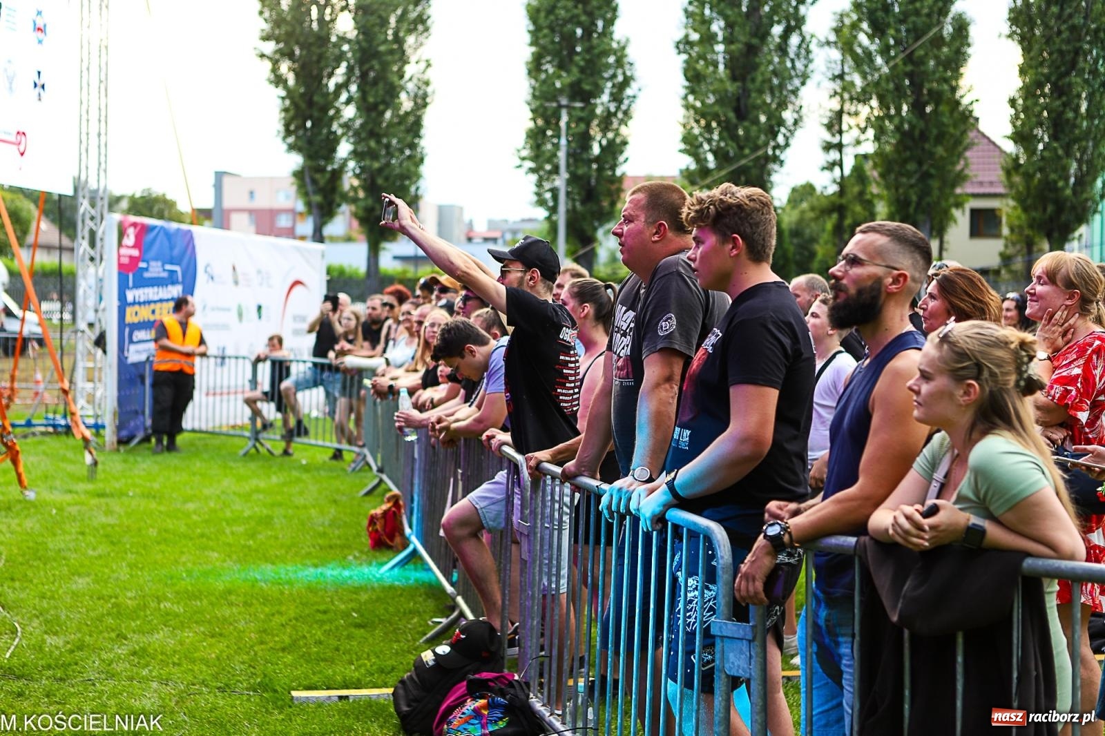 Zdjęcie w galerii na portalu naszraciborz.pl: LITZA i spółka. Luxtorpeda znów w Raciborzu [FOTO i WIDEO] wiadomości z regionu