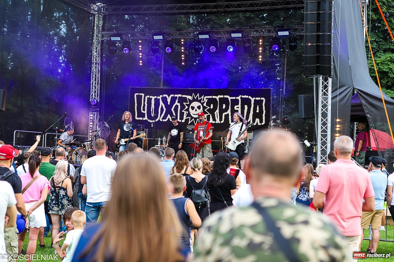 Zdjęcie w galerii na portalu naszraciborz.pl: LITZA i spółka. Luxtorpeda znów w Raciborzu [FOTO i WIDEO] wiadomości z regionu