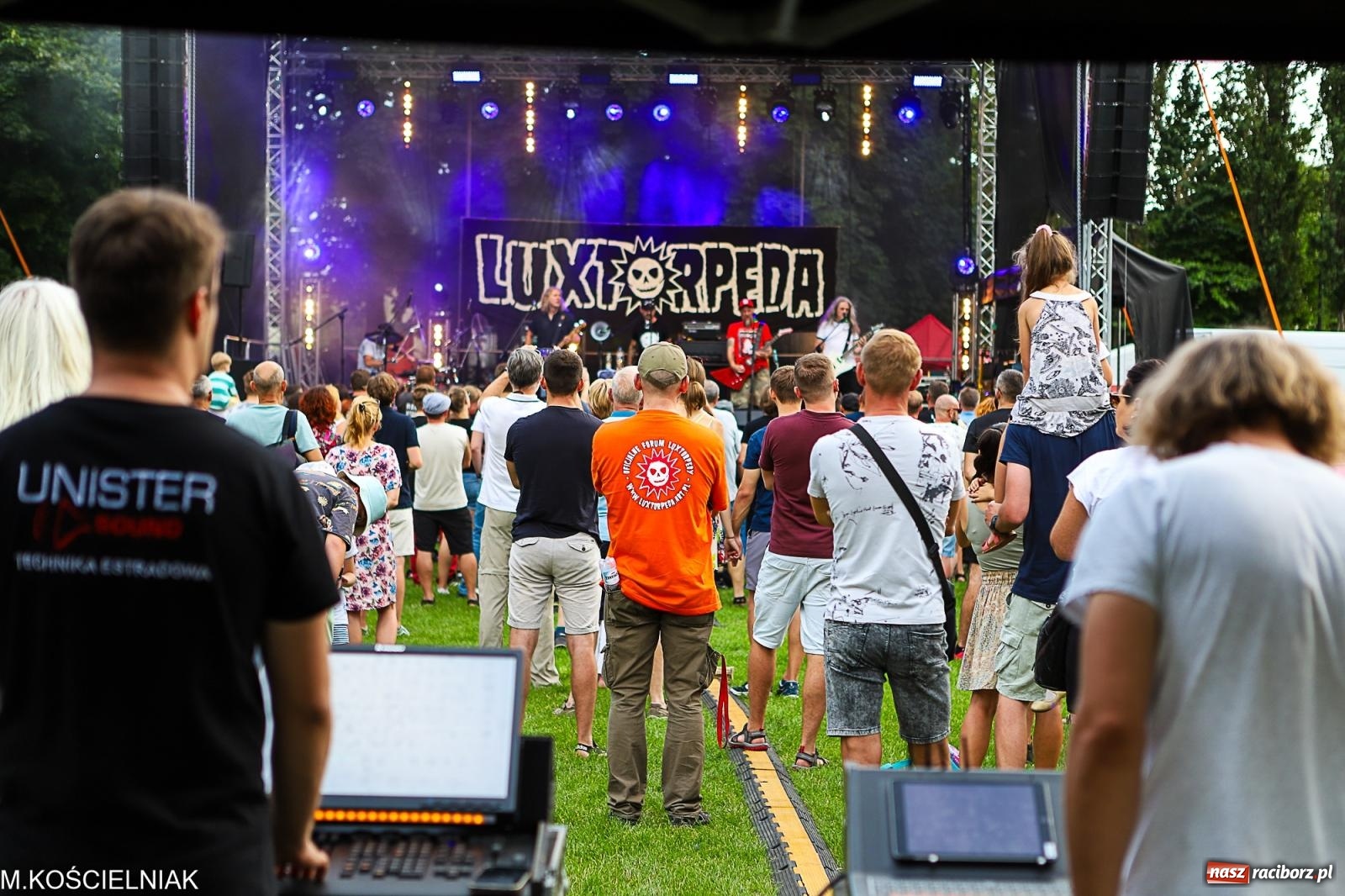 Zdjęcie w galerii na portalu naszraciborz.pl: LITZA i spółka. Luxtorpeda znów w Raciborzu [FOTO i WIDEO] wiadomości z regionu