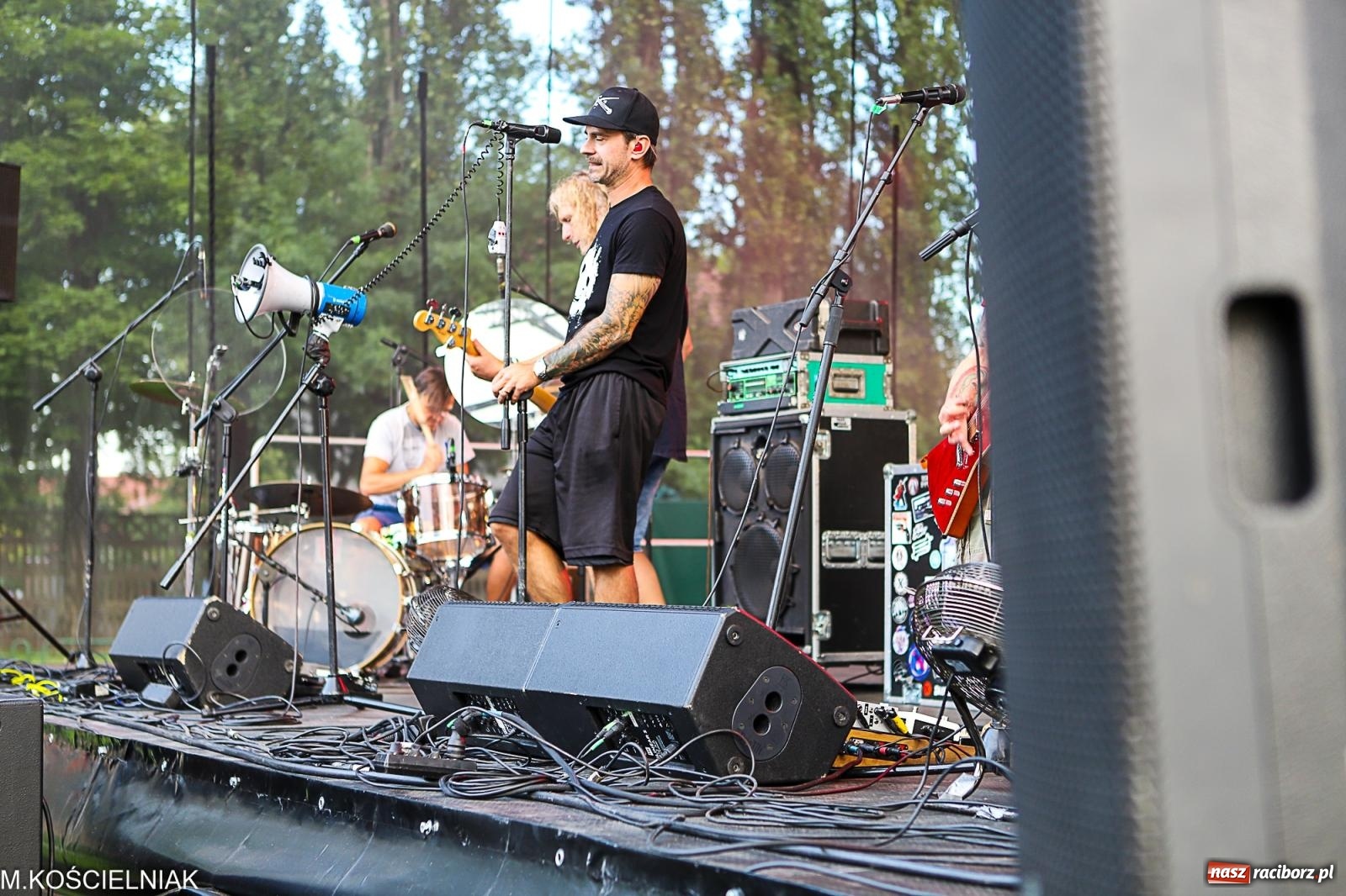 Zdjęcie w galerii na portalu naszraciborz.pl: LITZA i spółka. Luxtorpeda znów w Raciborzu [FOTO i WIDEO] wiadomości z regionu