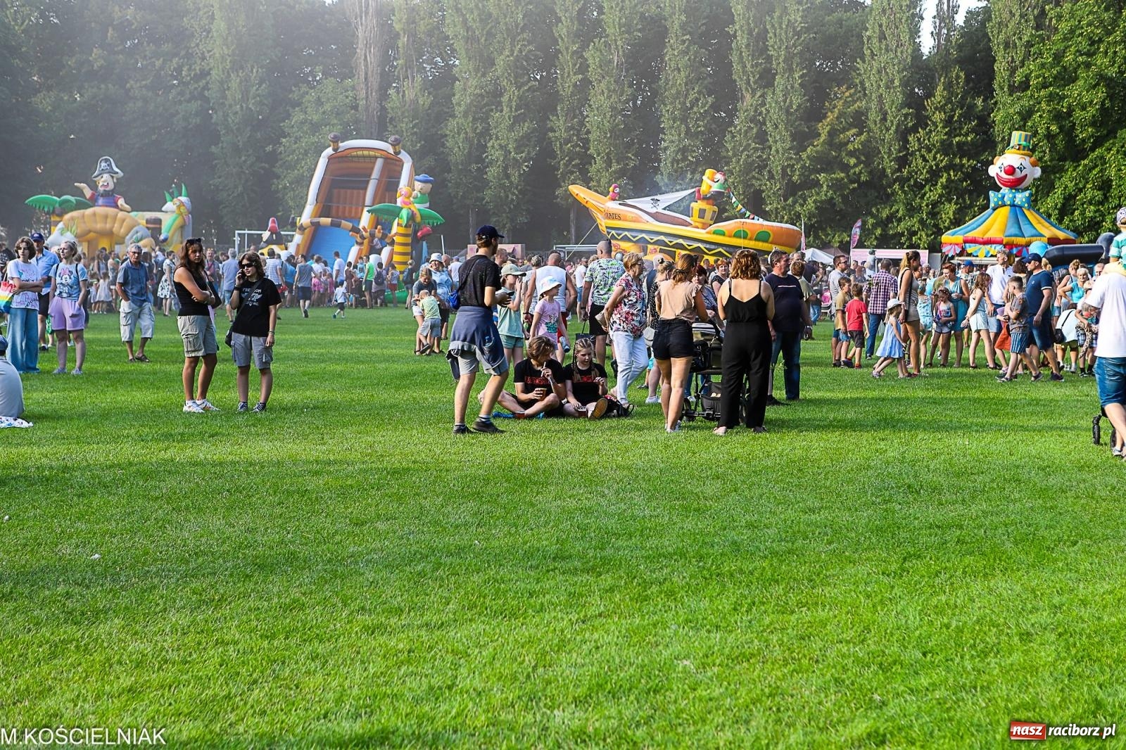 Zdjęcie w galerii na portalu naszraciborz.pl: LITZA i spółka. Luxtorpeda znów w Raciborzu [FOTO i WIDEO] wiadomości z regionu