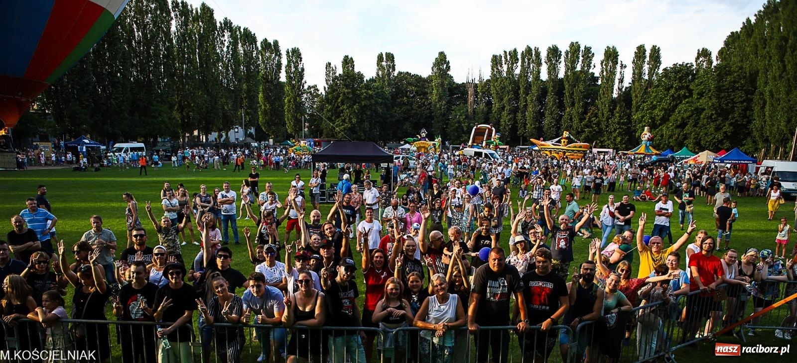 Zdjęcie w galerii na portalu naszraciborz.pl: LITZA i spółka. Luxtorpeda znów w Raciborzu [FOTO i WIDEO] wiadomości z regionu