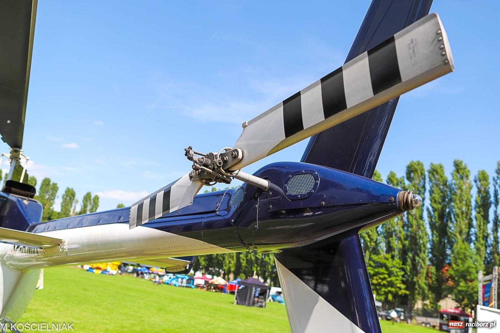 Zdjęcie w galerii na portalu naszraciborz.pl: Przegląd wojskowego sprzętu i koncerty - piknik służb mundurowych na bis! wiadomości z regionu