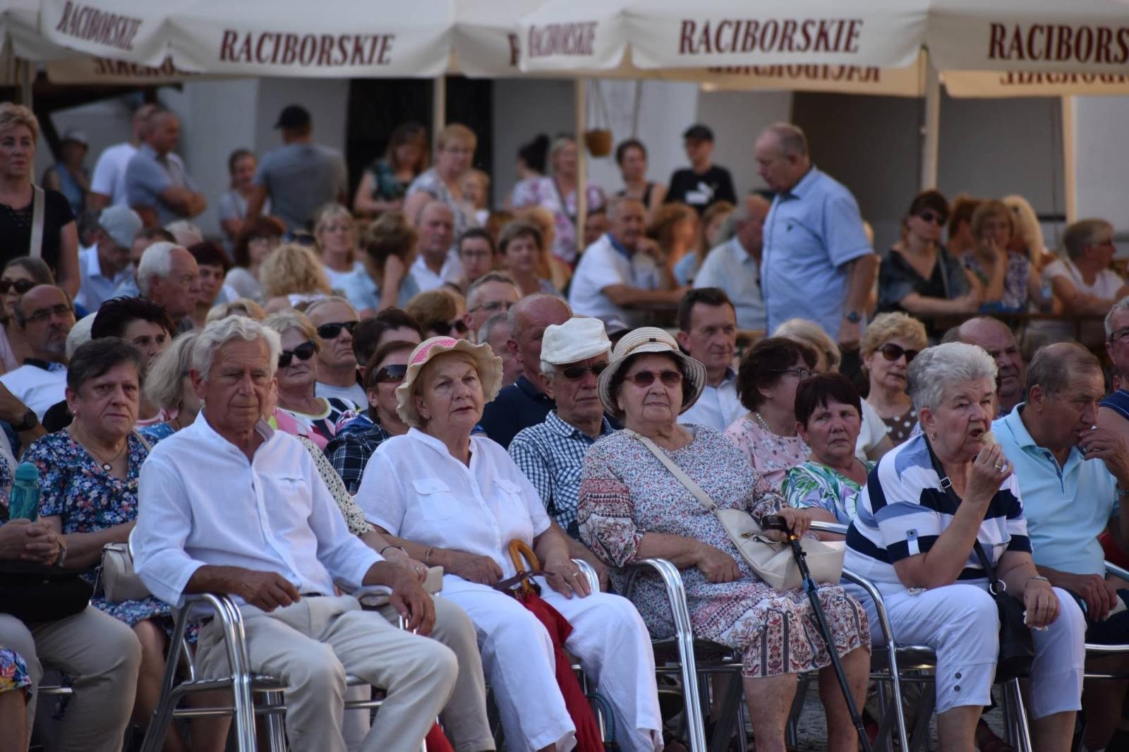 Zdjęcie w galerii na portalu naszraciborz.pl: Trzej Tenorzy zaśpiewali na Zamku Piastowskim wiadomości z regionu