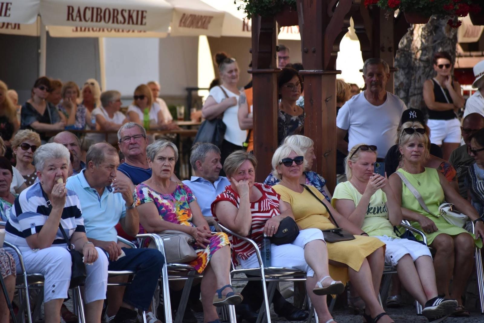 Zdjęcie w galerii na portalu naszraciborz.pl: Trzej Tenorzy zaśpiewali na Zamku Piastowskim wiadomości z regionu