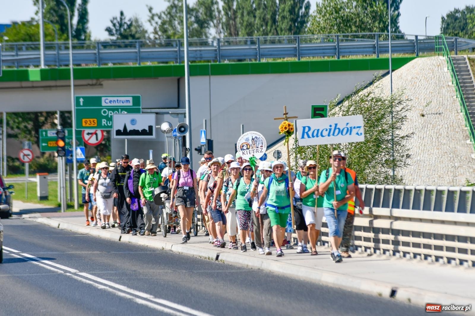 Zdjęcie w galerii na portalu naszraciborz.pl: Wyruszyła raciborska pielgrzymka na Jasną Górę [FOTO i WIDEO] wiadomości z regionu