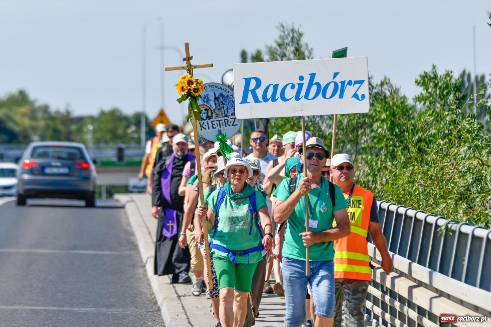 Zdjęcie w galerii na portalu naszraciborz.pl: Wyruszyła raciborska pielgrzymka na Jasną Górę [FOTO i WIDEO] wiadomości z regionu