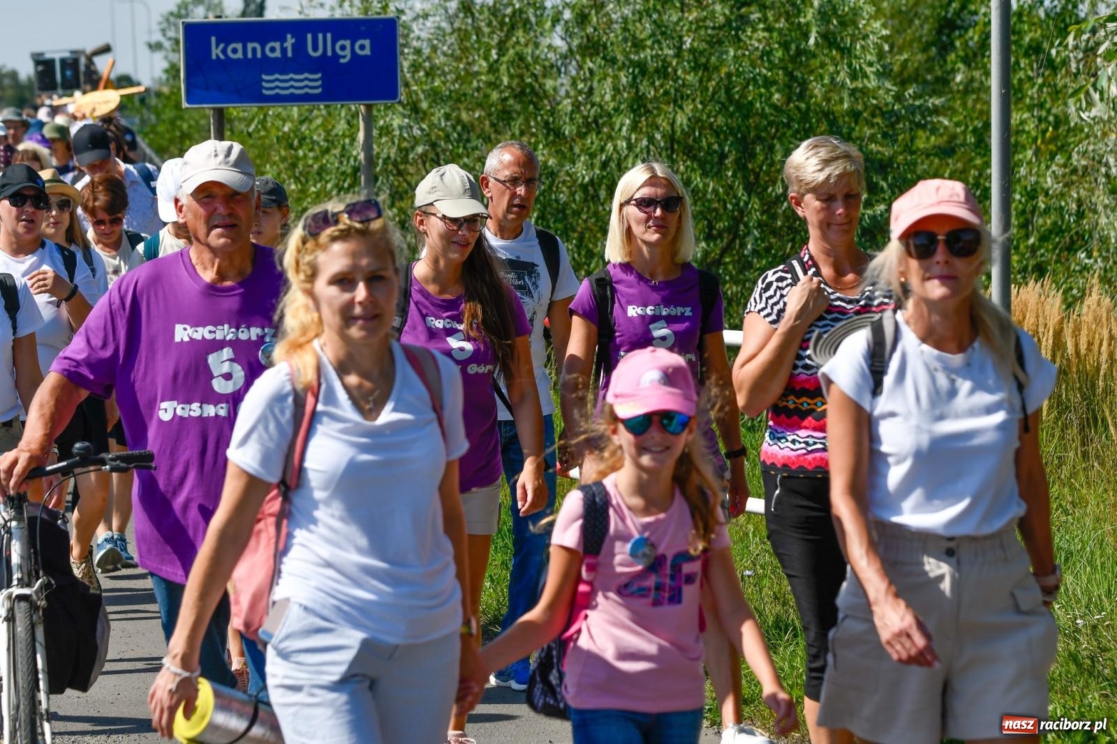 Zdjęcie w galerii na portalu naszraciborz.pl: Wyruszyła raciborska pielgrzymka na Jasną Górę [FOTO i WIDEO] wiadomości z regionu