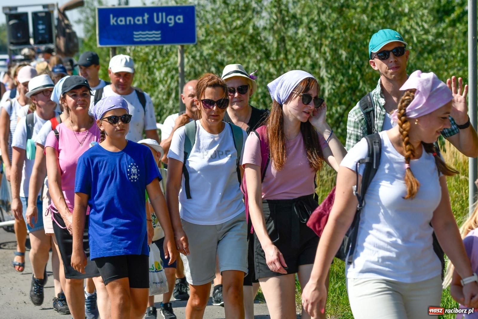 Zdjęcie w galerii na portalu naszraciborz.pl: Wyruszyła raciborska pielgrzymka na Jasną Górę [FOTO i WIDEO] wiadomości z regionu