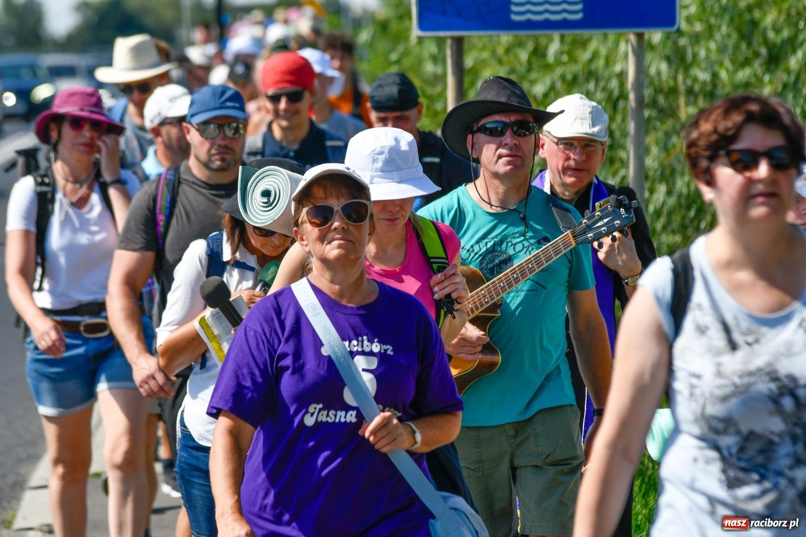 Zdjęcie w galerii na portalu naszraciborz.pl: Wyruszyła raciborska pielgrzymka na Jasną Górę [FOTO i WIDEO] wiadomości z regionu