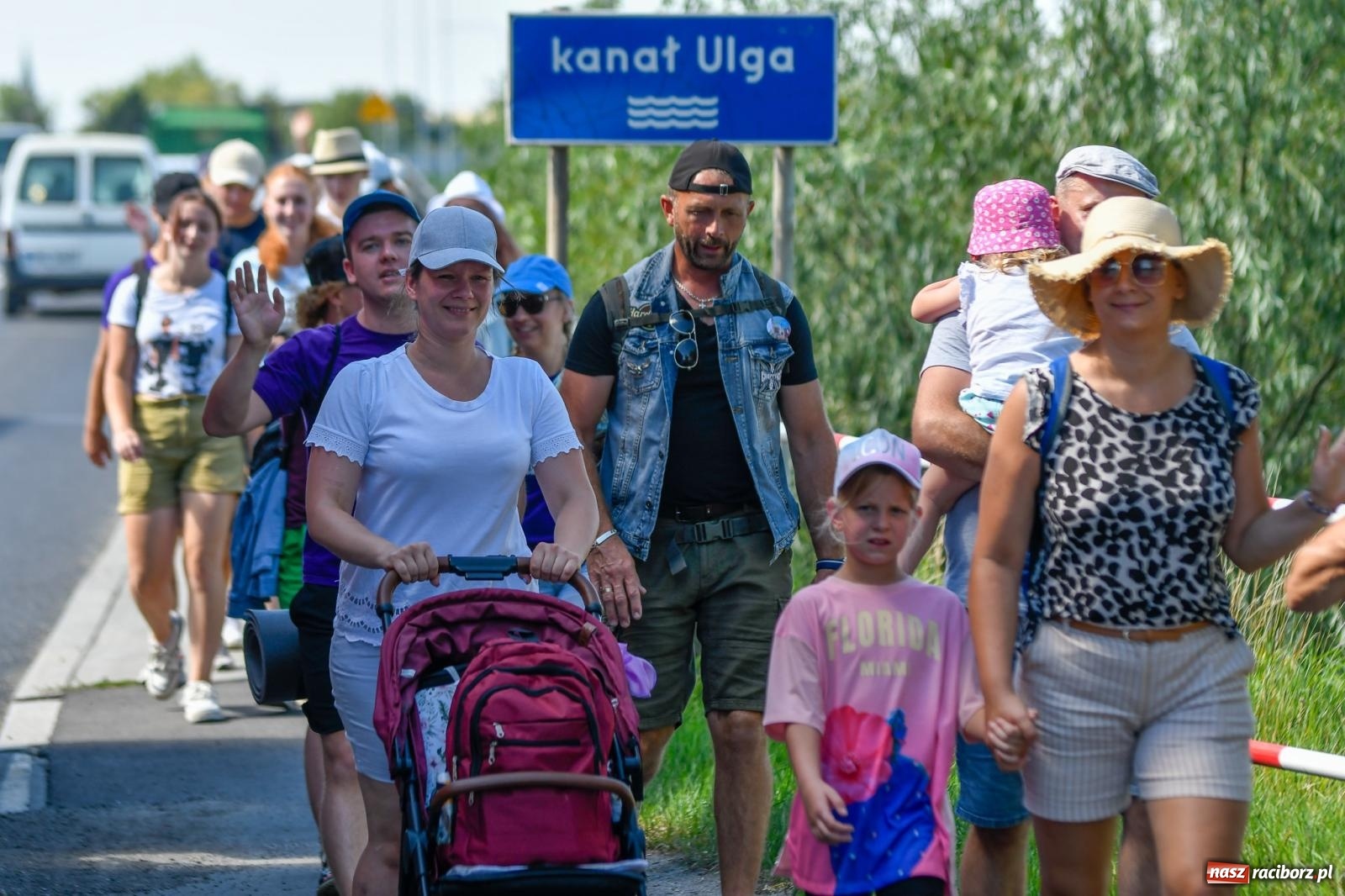 Zdjęcie w galerii na portalu naszraciborz.pl: Wyruszyła raciborska pielgrzymka na Jasną Górę [FOTO i WIDEO] wiadomości z regionu