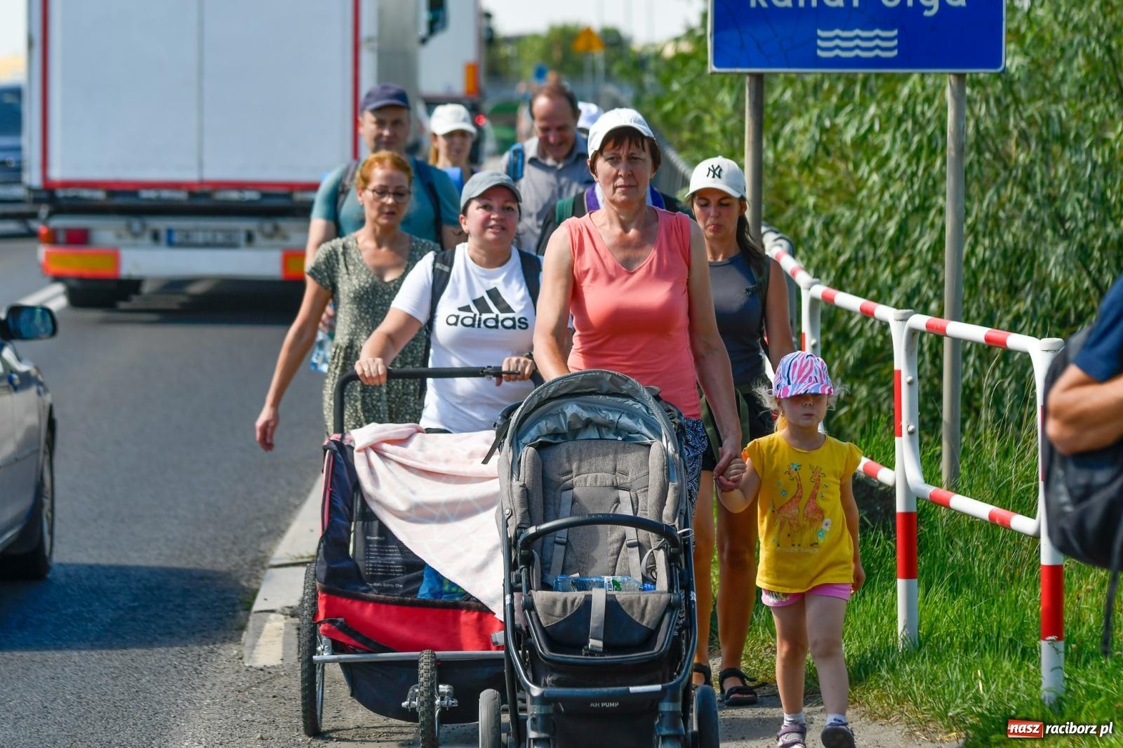 Zdjęcie w galerii na portalu naszraciborz.pl: Wyruszyła raciborska pielgrzymka na Jasną Górę [FOTO i WIDEO] wiadomości z regionu