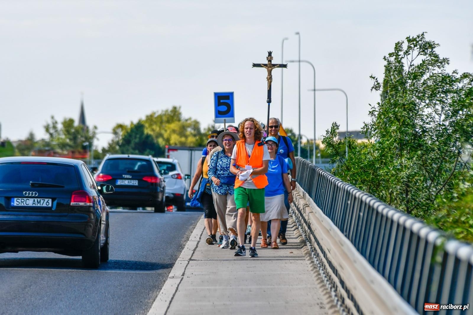 Zdjęcie w galerii na portalu naszraciborz.pl: Wyruszyła raciborska pielgrzymka na Jasną Górę [FOTO i WIDEO] wiadomości z regionu