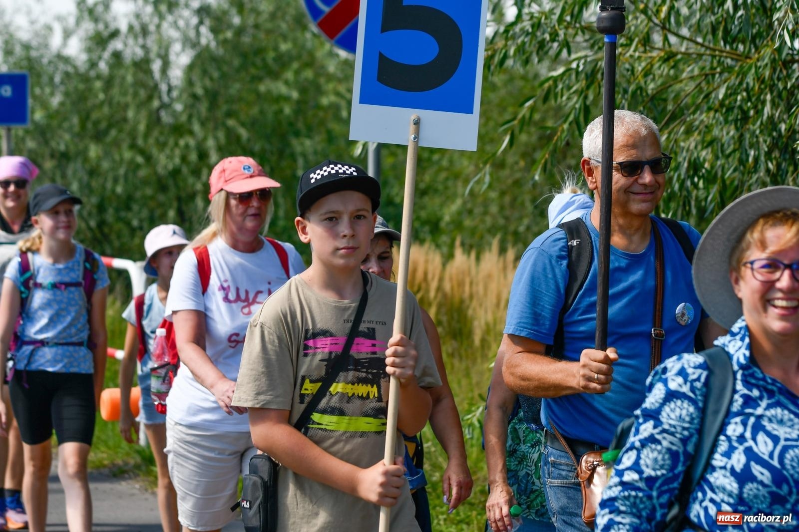 Zdjęcie w galerii na portalu naszraciborz.pl: Wyruszyła raciborska pielgrzymka na Jasną Górę [FOTO i WIDEO] wiadomości z regionu
