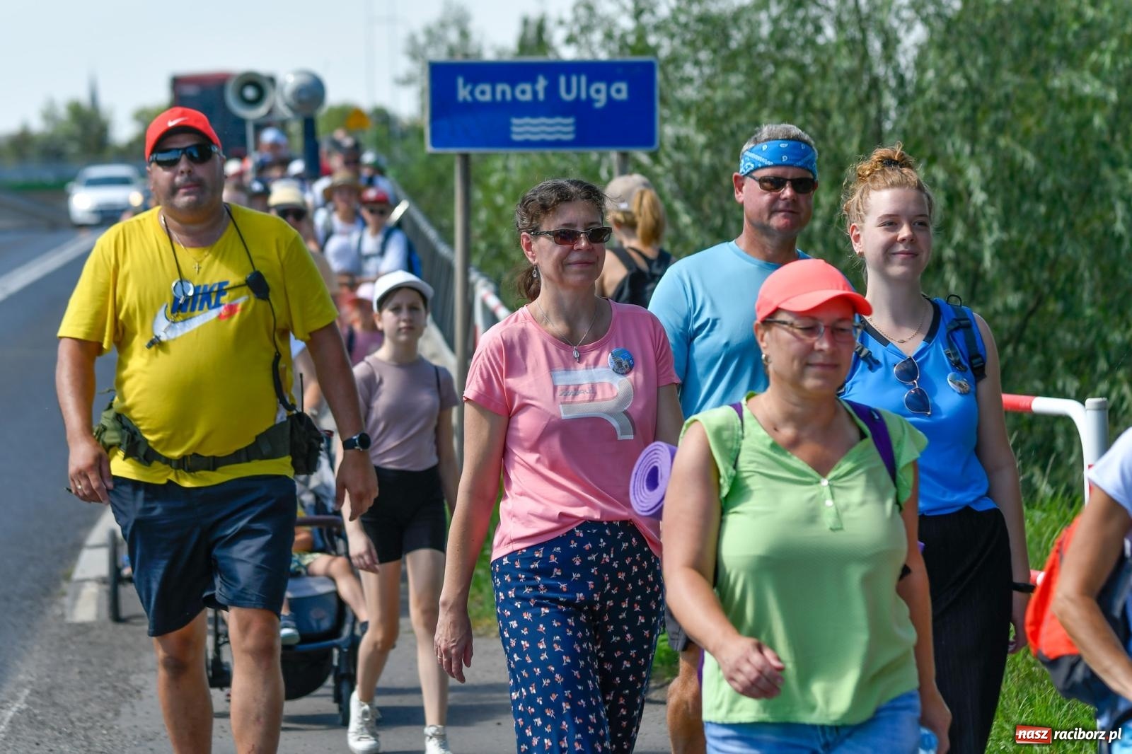 Zdjęcie w galerii na portalu naszraciborz.pl: Wyruszyła raciborska pielgrzymka na Jasną Górę [FOTO i WIDEO] wiadomości z regionu