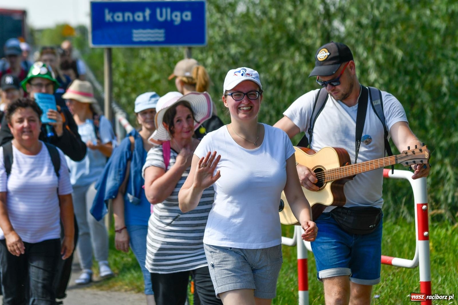 Zdjęcie w galerii na portalu naszraciborz.pl: Wyruszyła raciborska pielgrzymka na Jasną Górę [FOTO i WIDEO] wiadomości z regionu