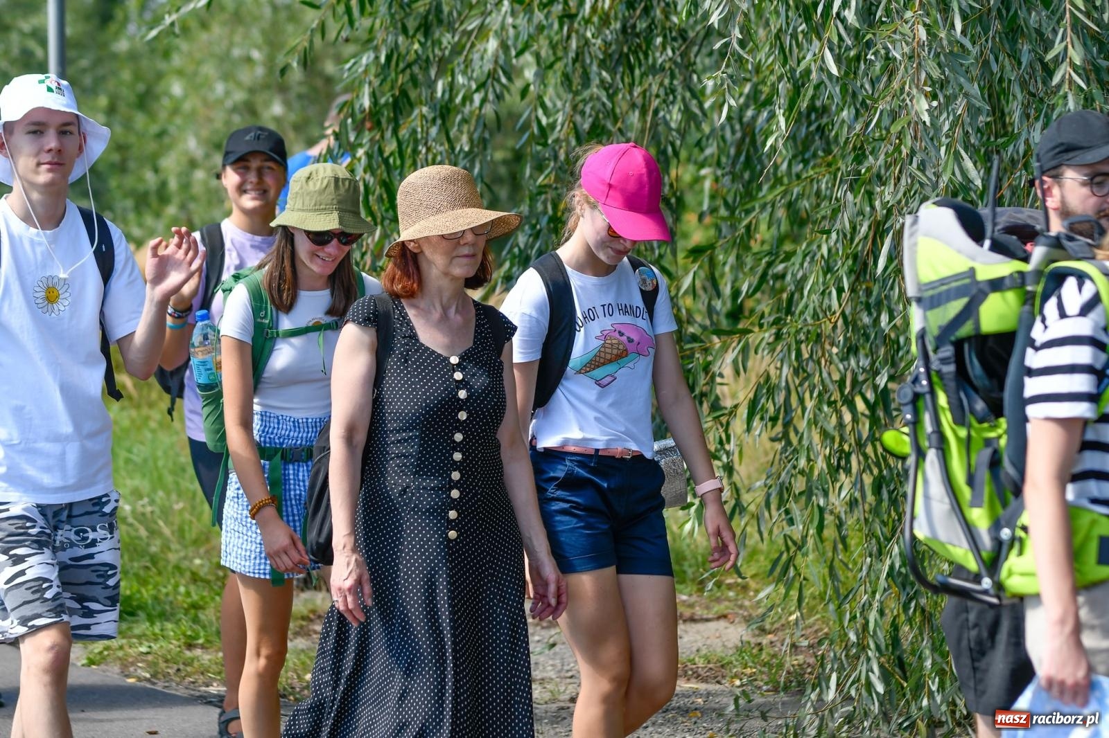 Zdjęcie w galerii na portalu naszraciborz.pl: Wyruszyła raciborska pielgrzymka na Jasną Górę [FOTO i WIDEO] wiadomości z regionu